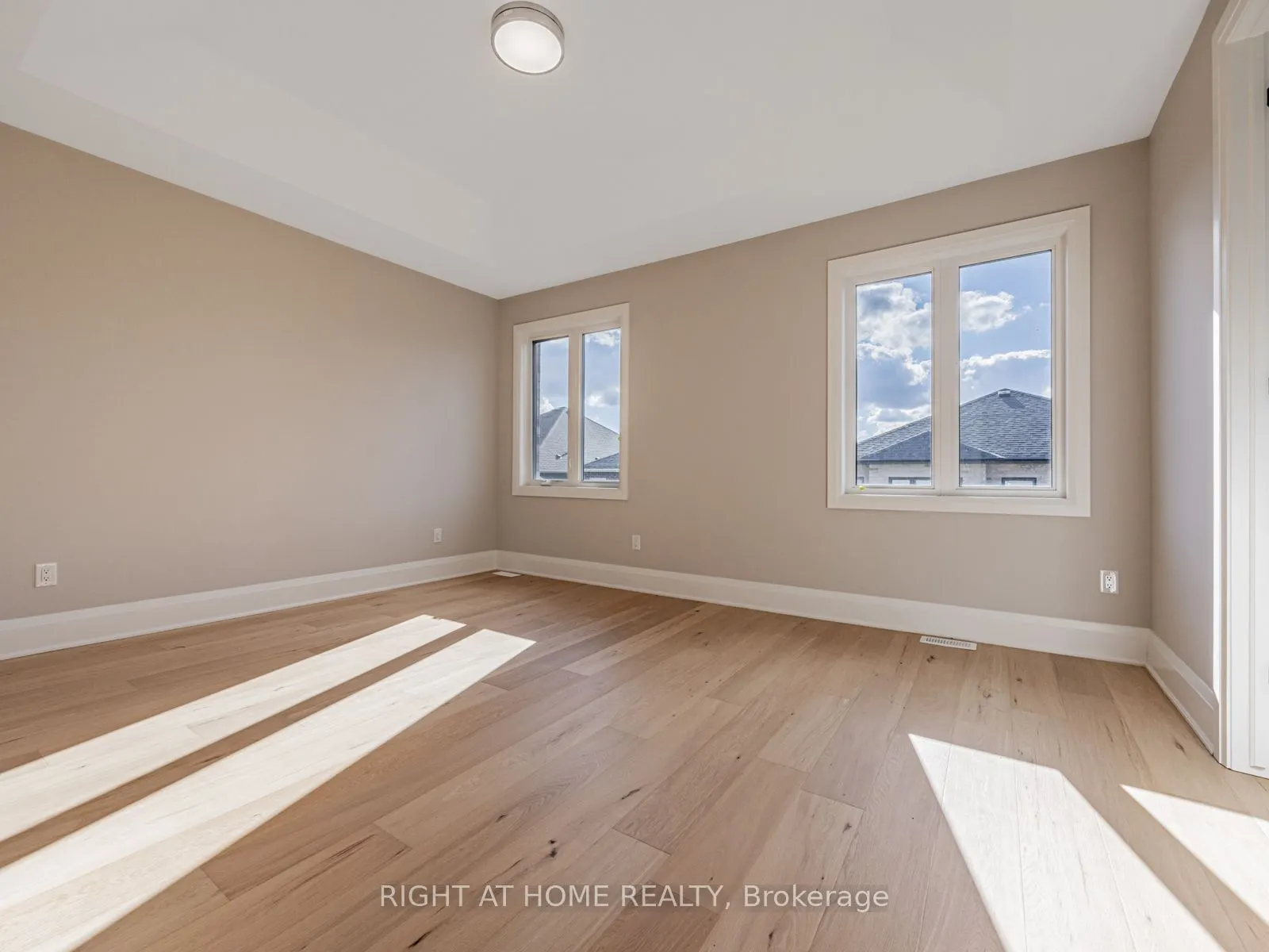 61 Greenridge Crescent