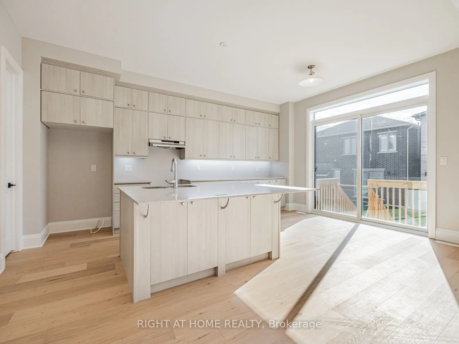 61 Greenridge Crescent