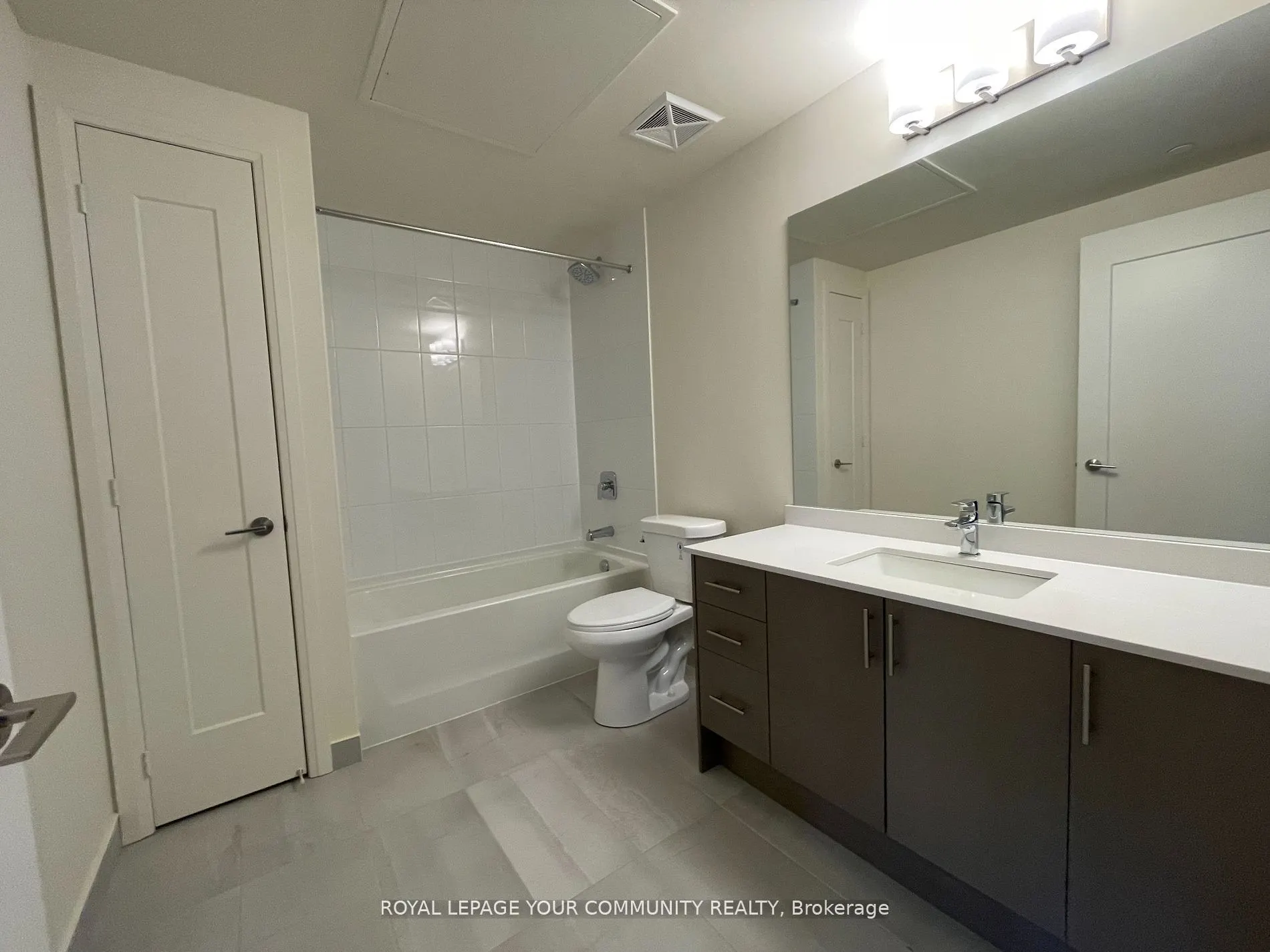 8960 Jane Street, #1807