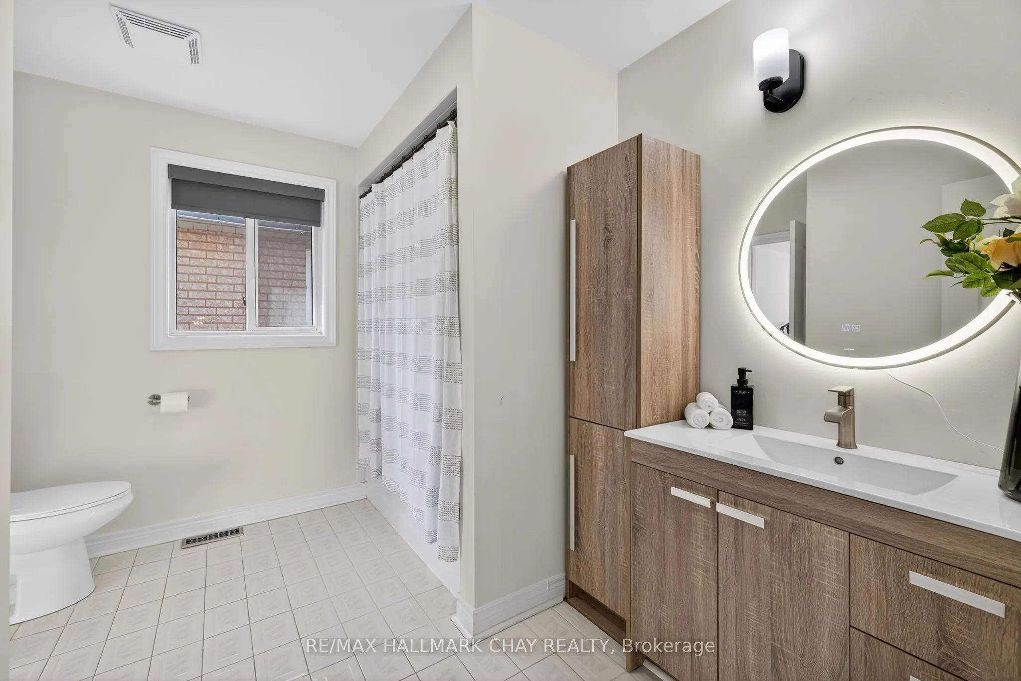 160 Golden Gate Circle