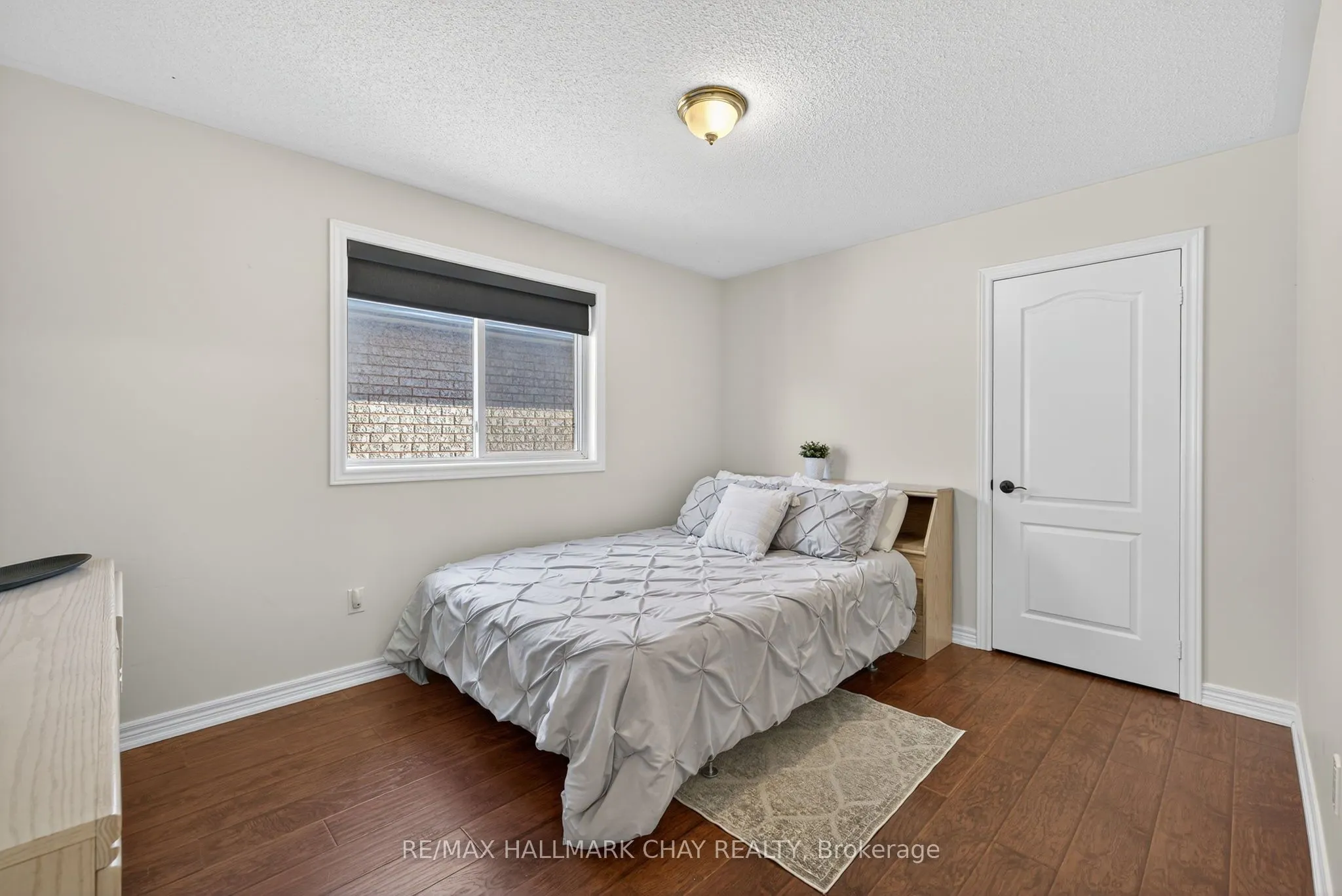 160 Golden Gate Circle