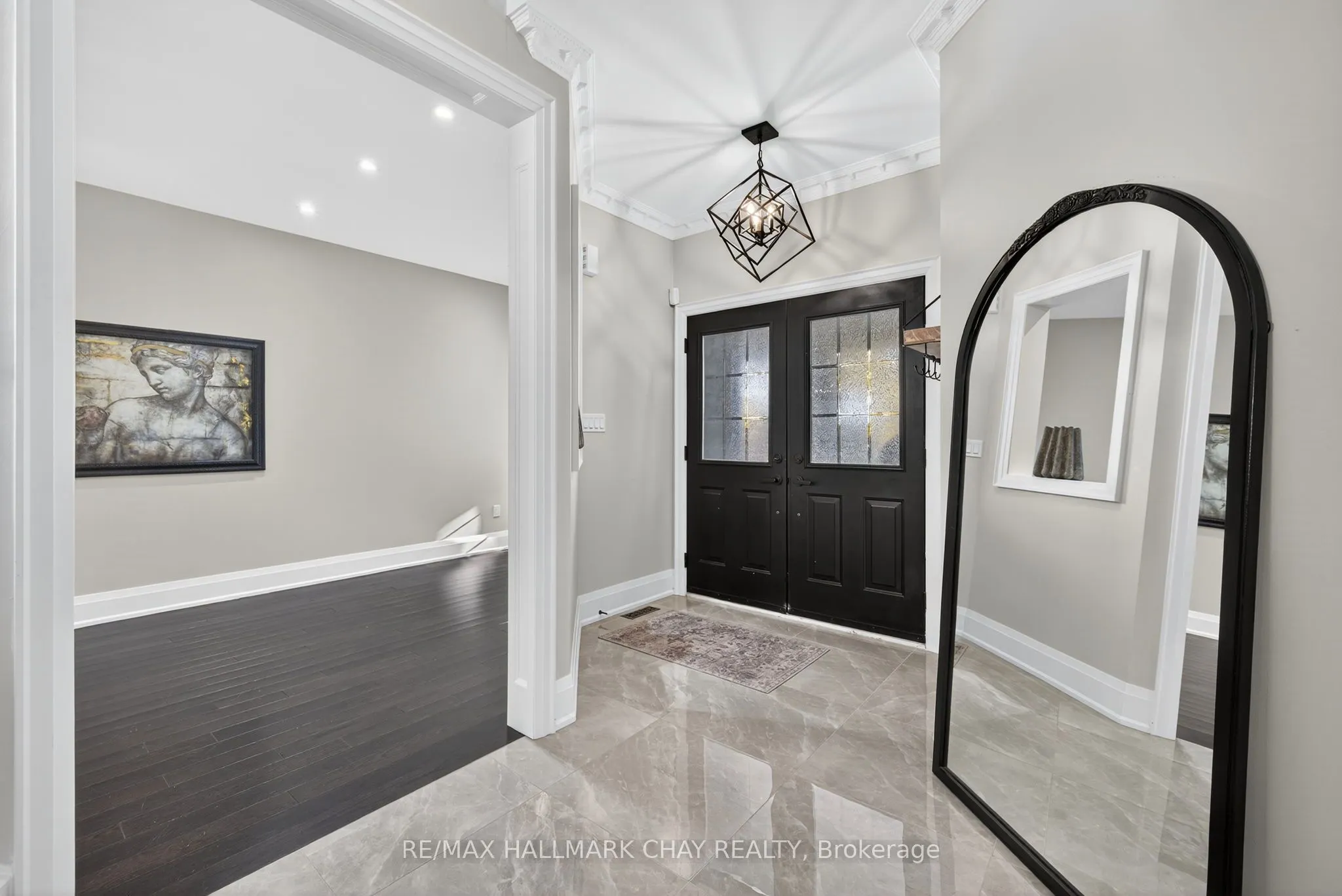 160 Golden Gate Circle