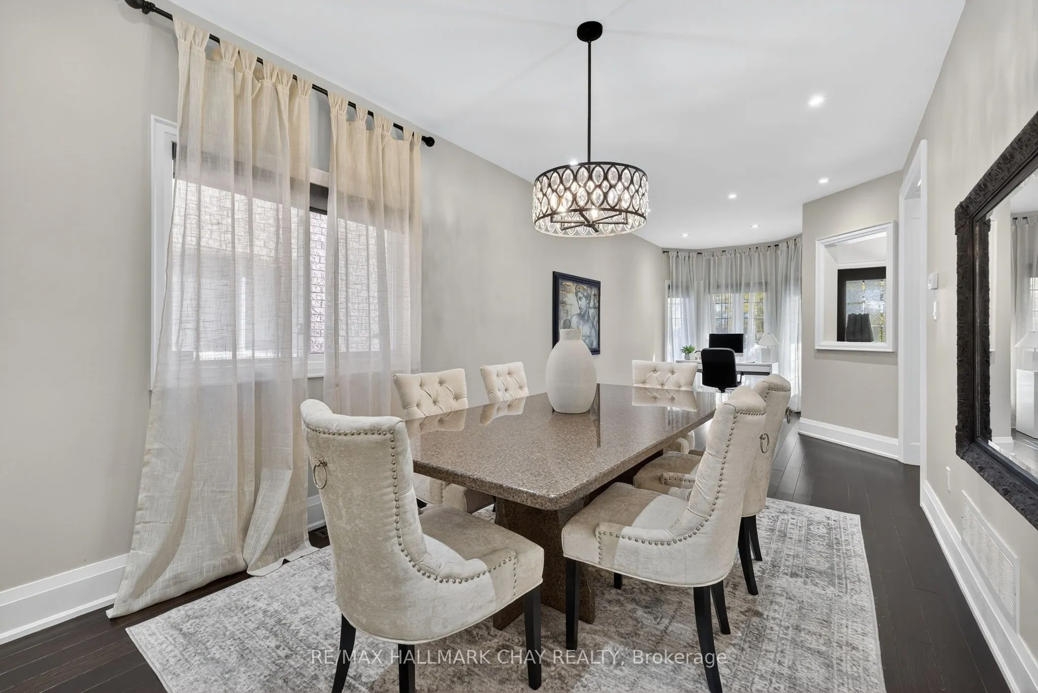 160 Golden Gate Circle