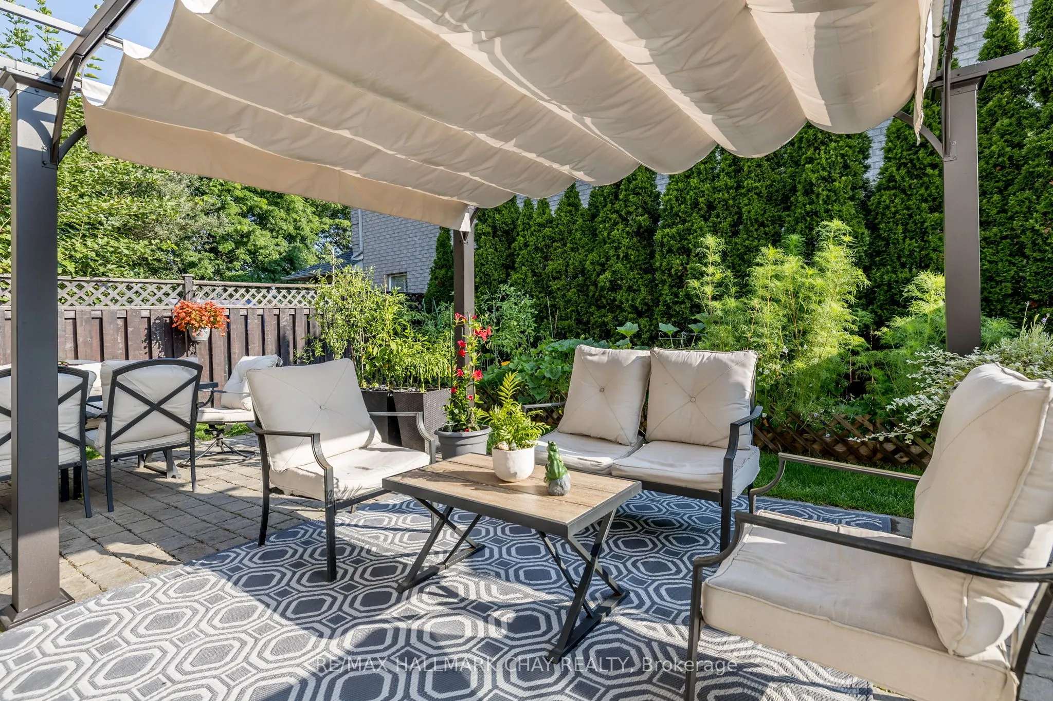 160 Golden Gate Circle