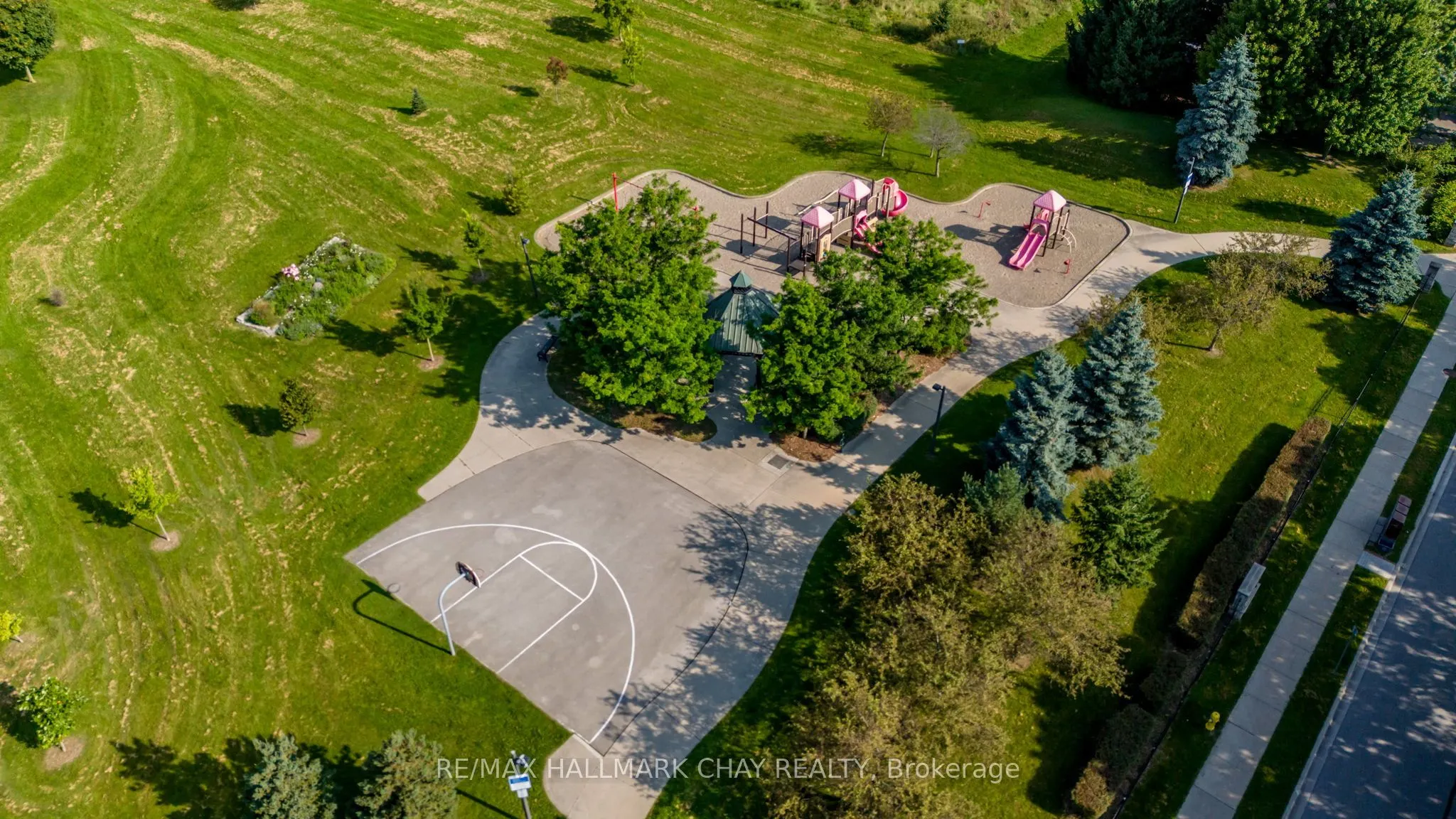 160 Golden Gate Circle