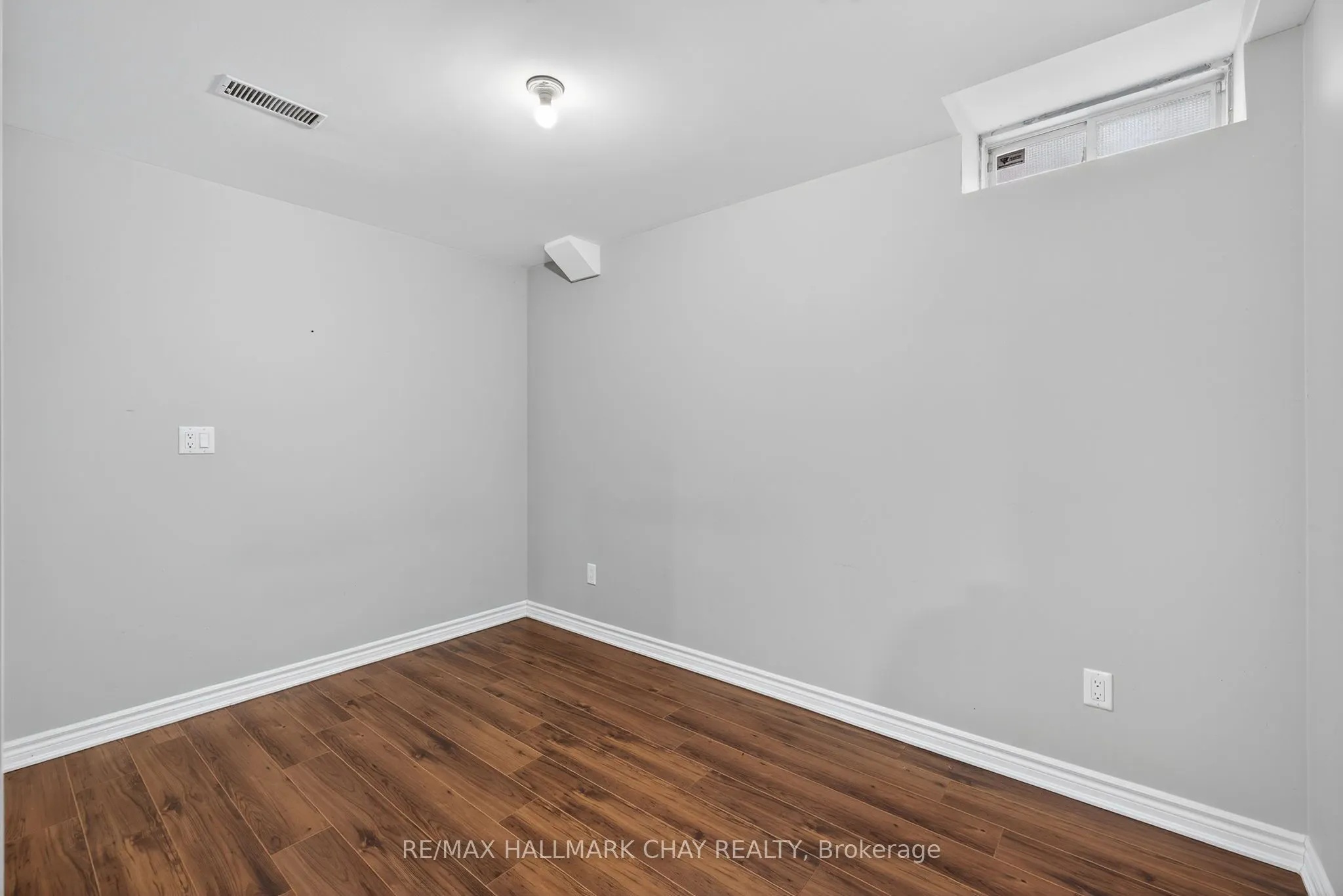 160 Golden Gate Circle