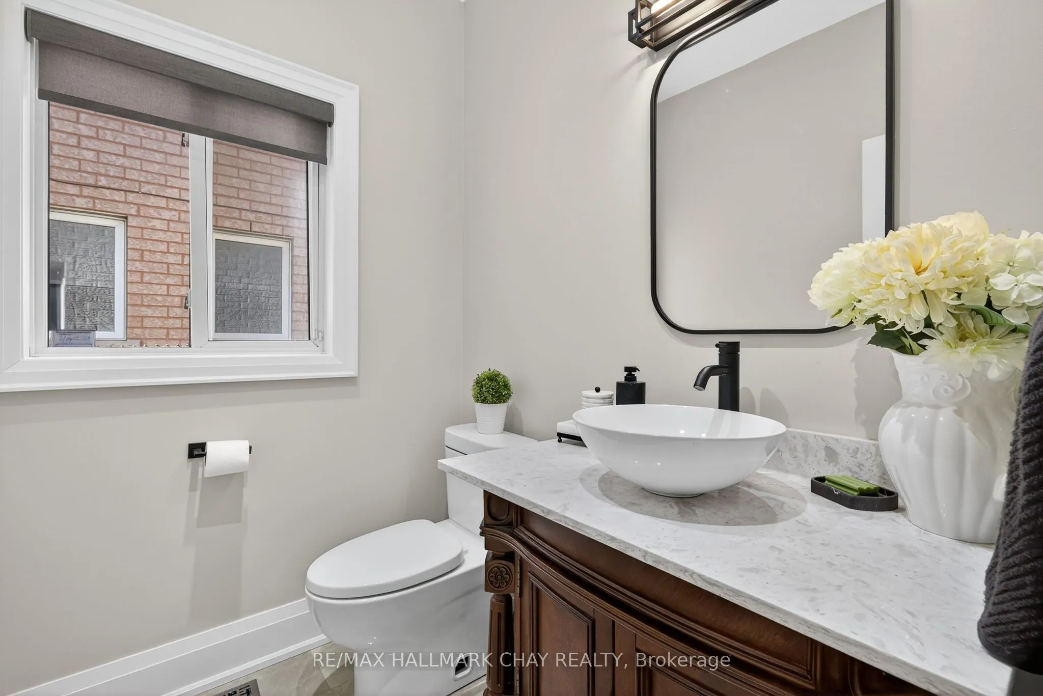 160 Golden Gate Circle