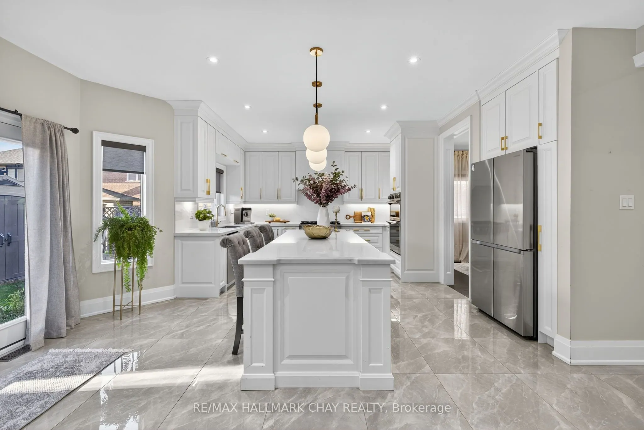 160 Golden Gate Circle