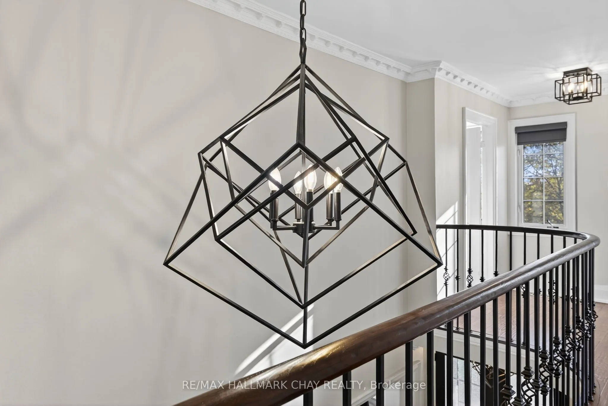 160 Golden Gate Circle