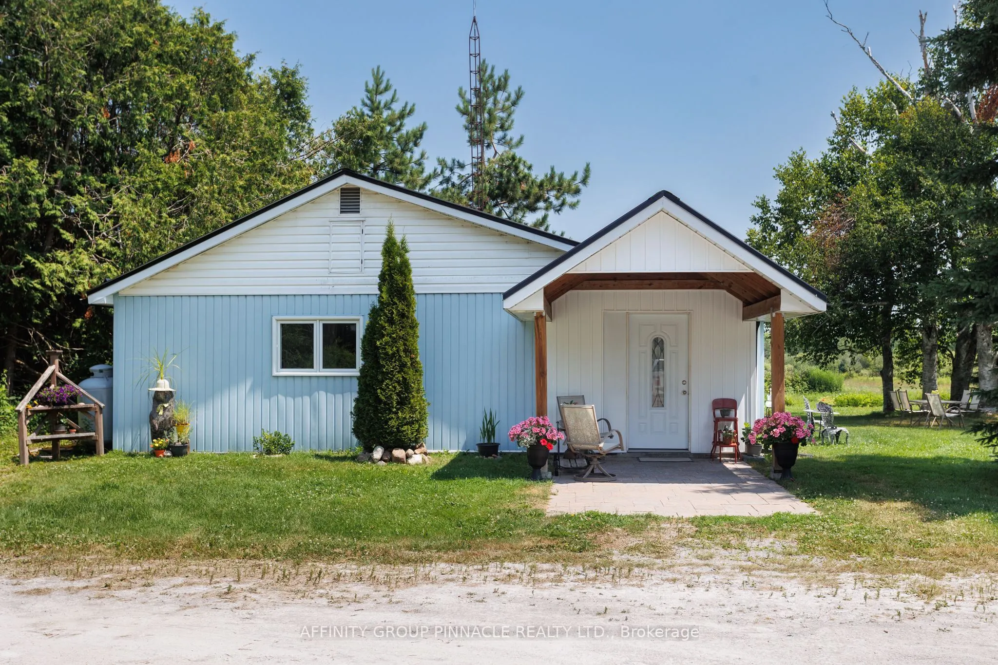 B1710 Conc Rd 8 Thorah Road