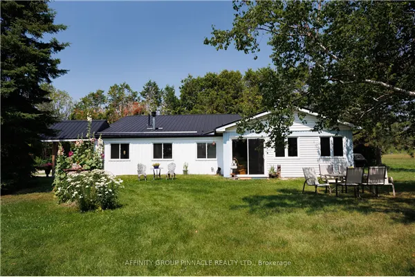 B1710 Conc Rd 8 Thorah Road