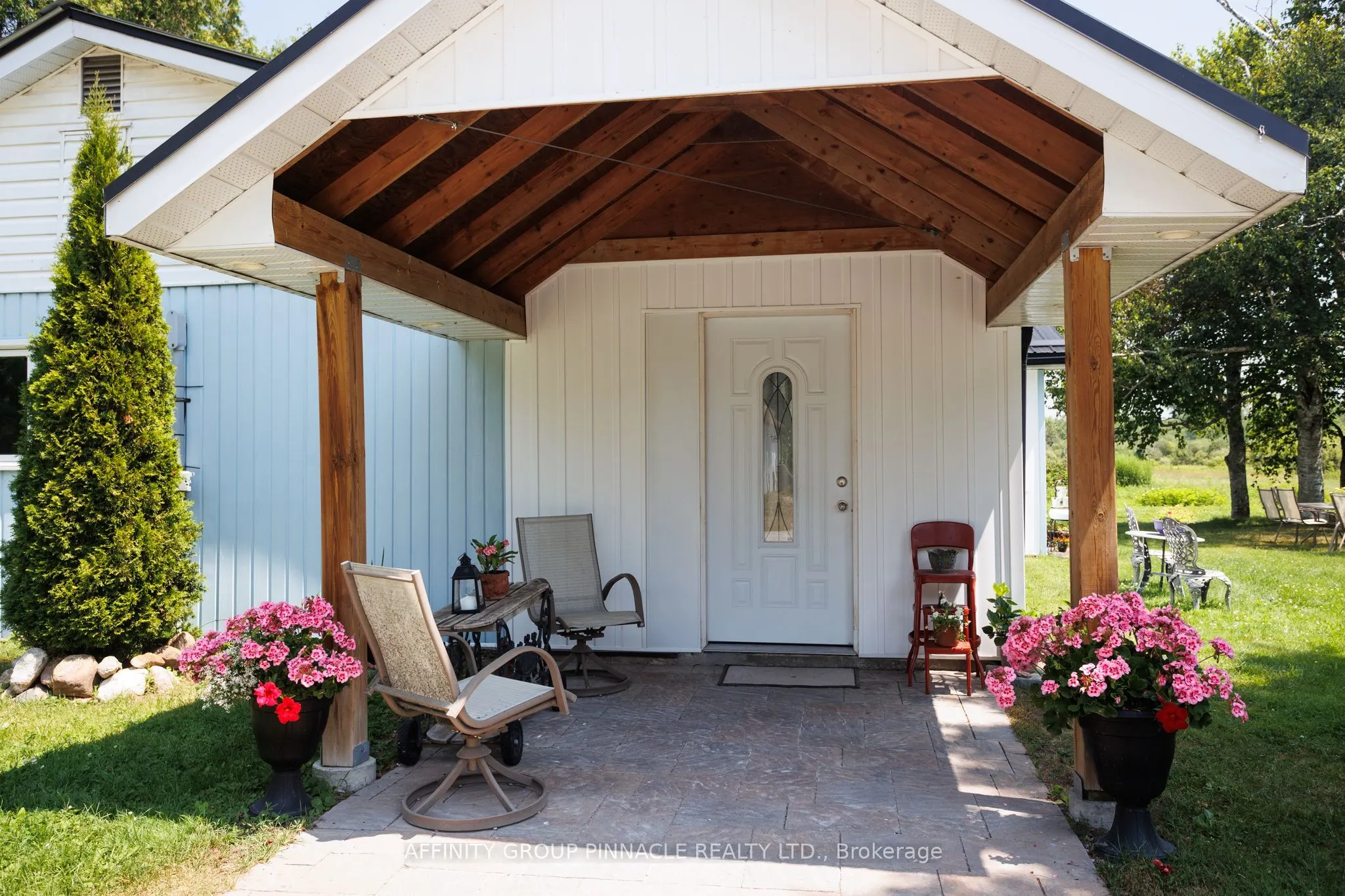 B1710 Conc Rd 8 Thorah Road