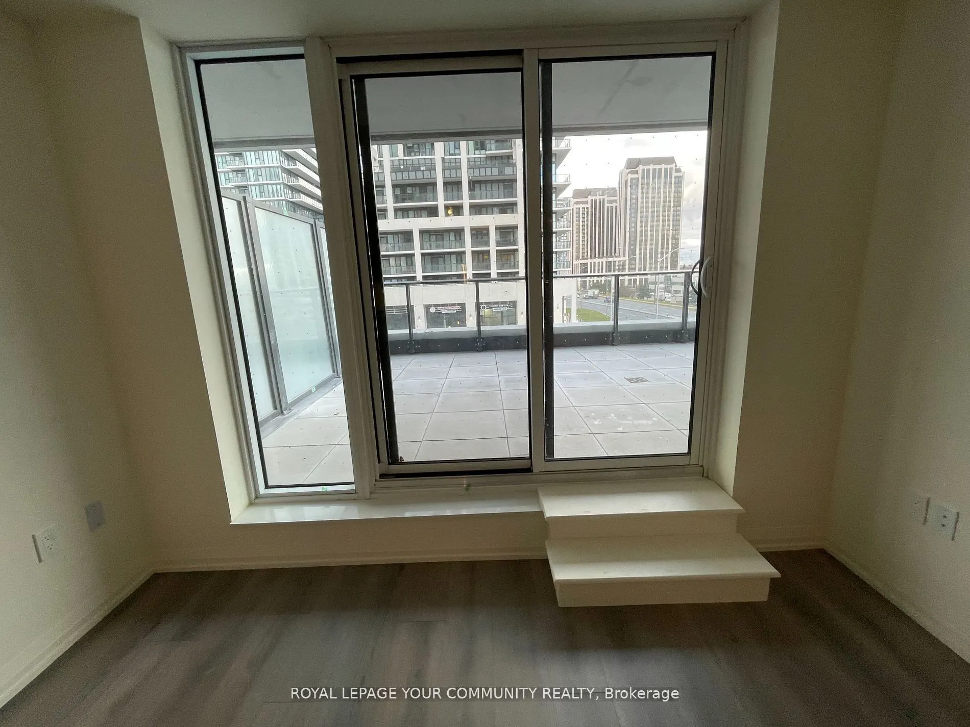 8960 Jane Street, #204