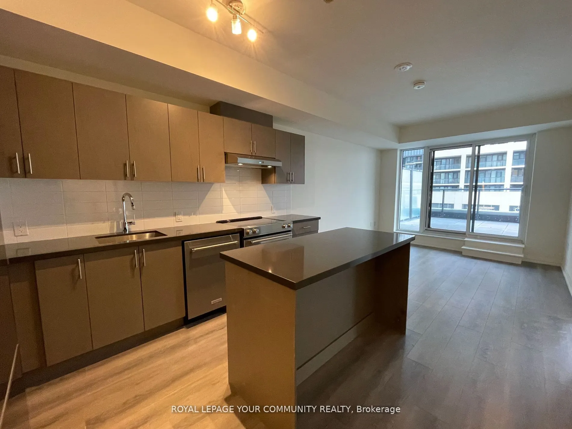 8960 Jane Street, #204