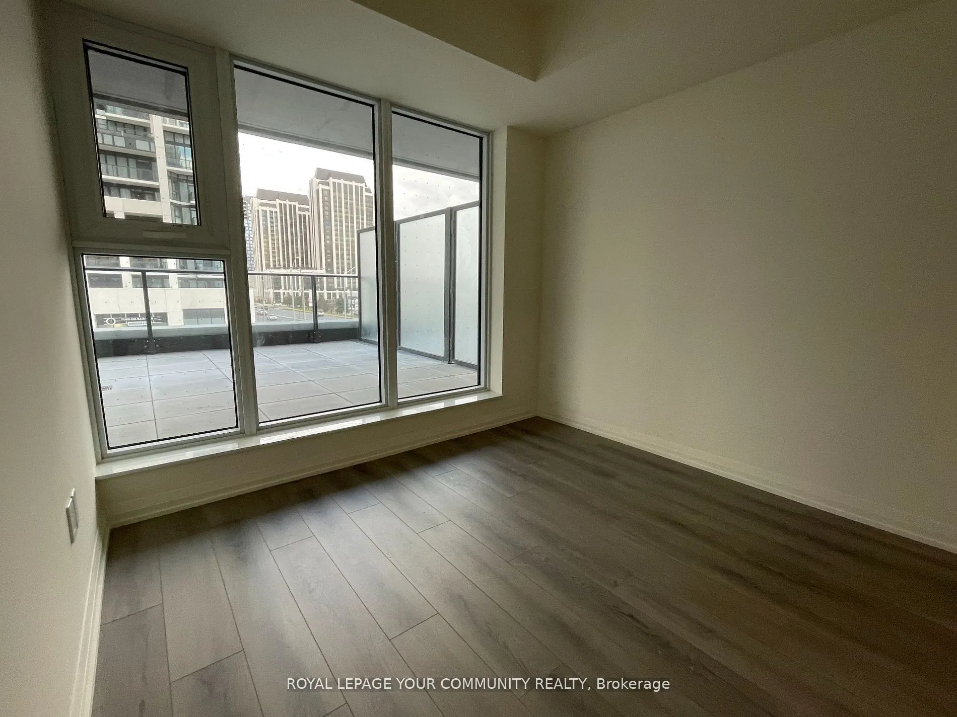 8960 Jane Street, #204