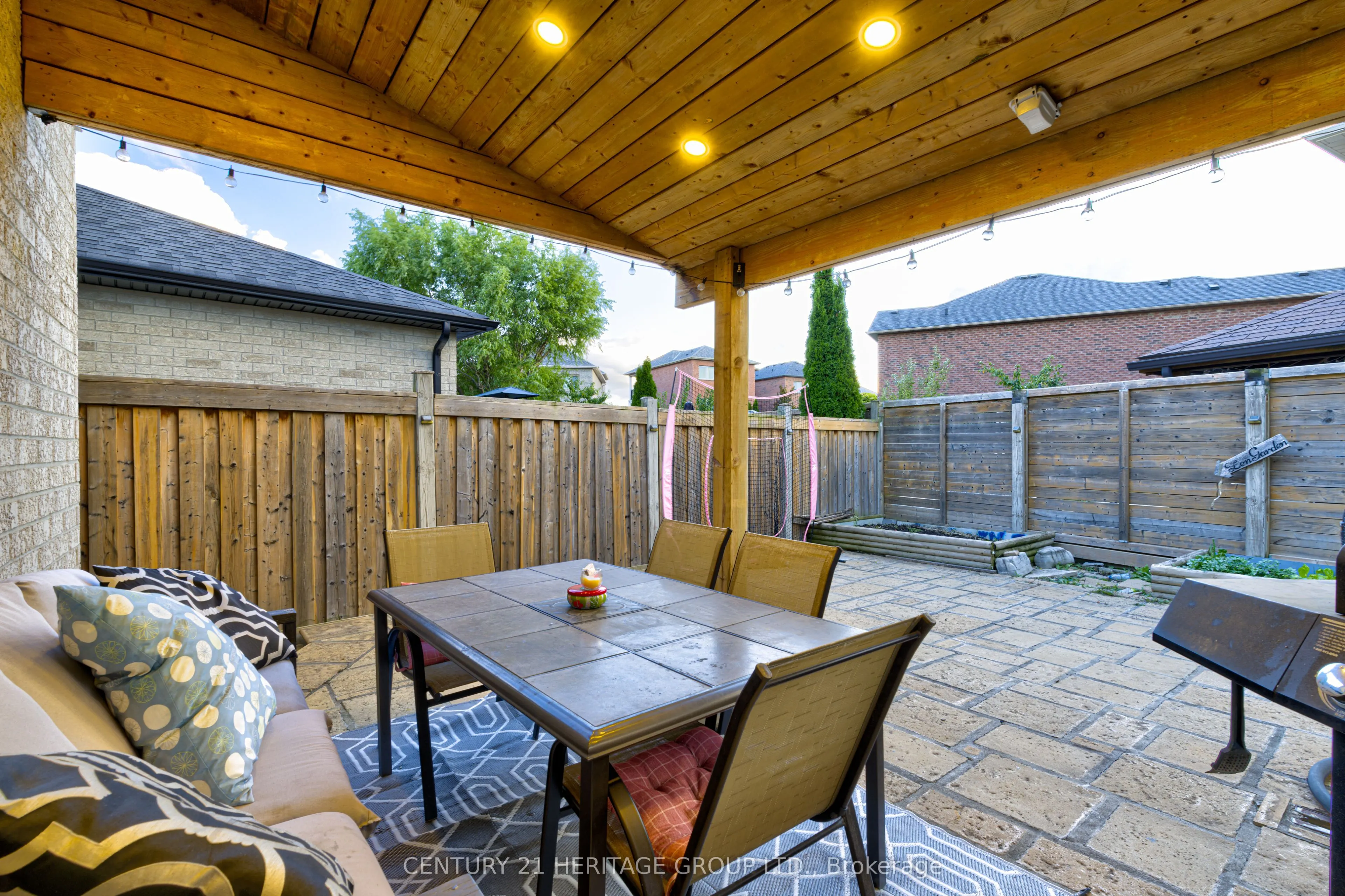 530 Vellore Woods Boulevard