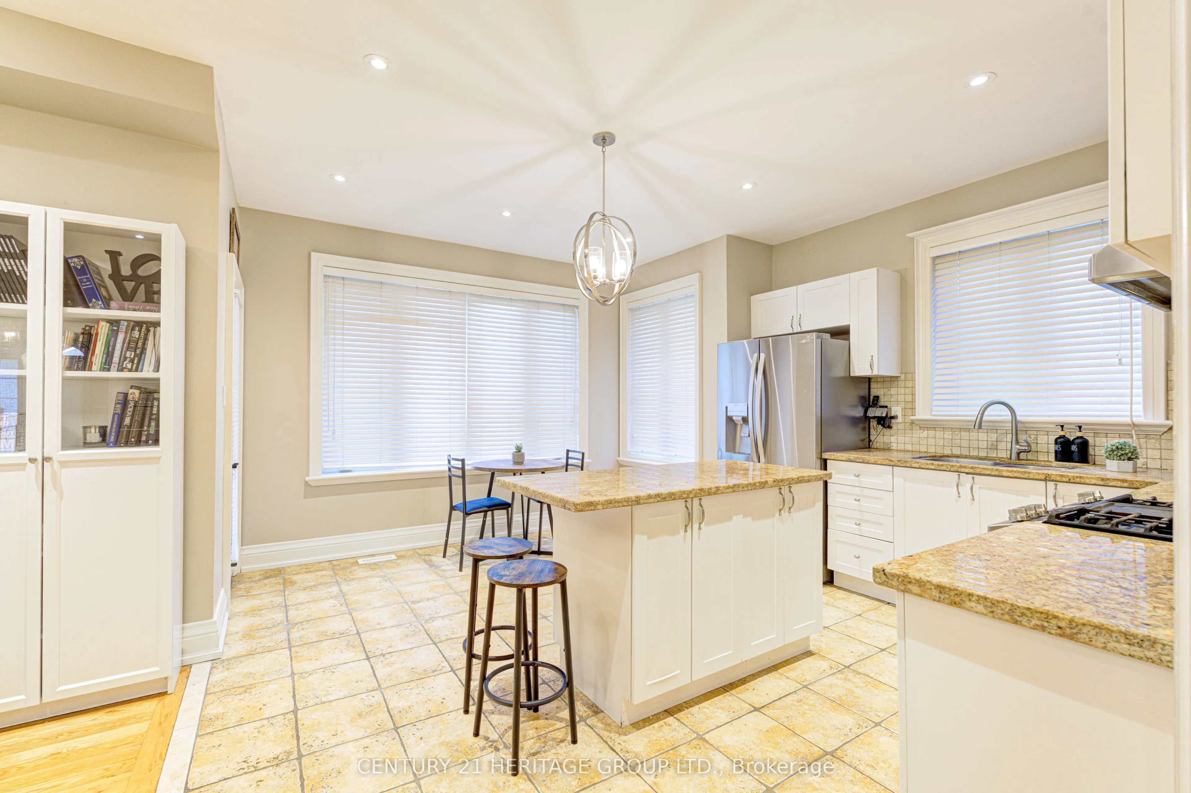 530 Vellore Woods Boulevard