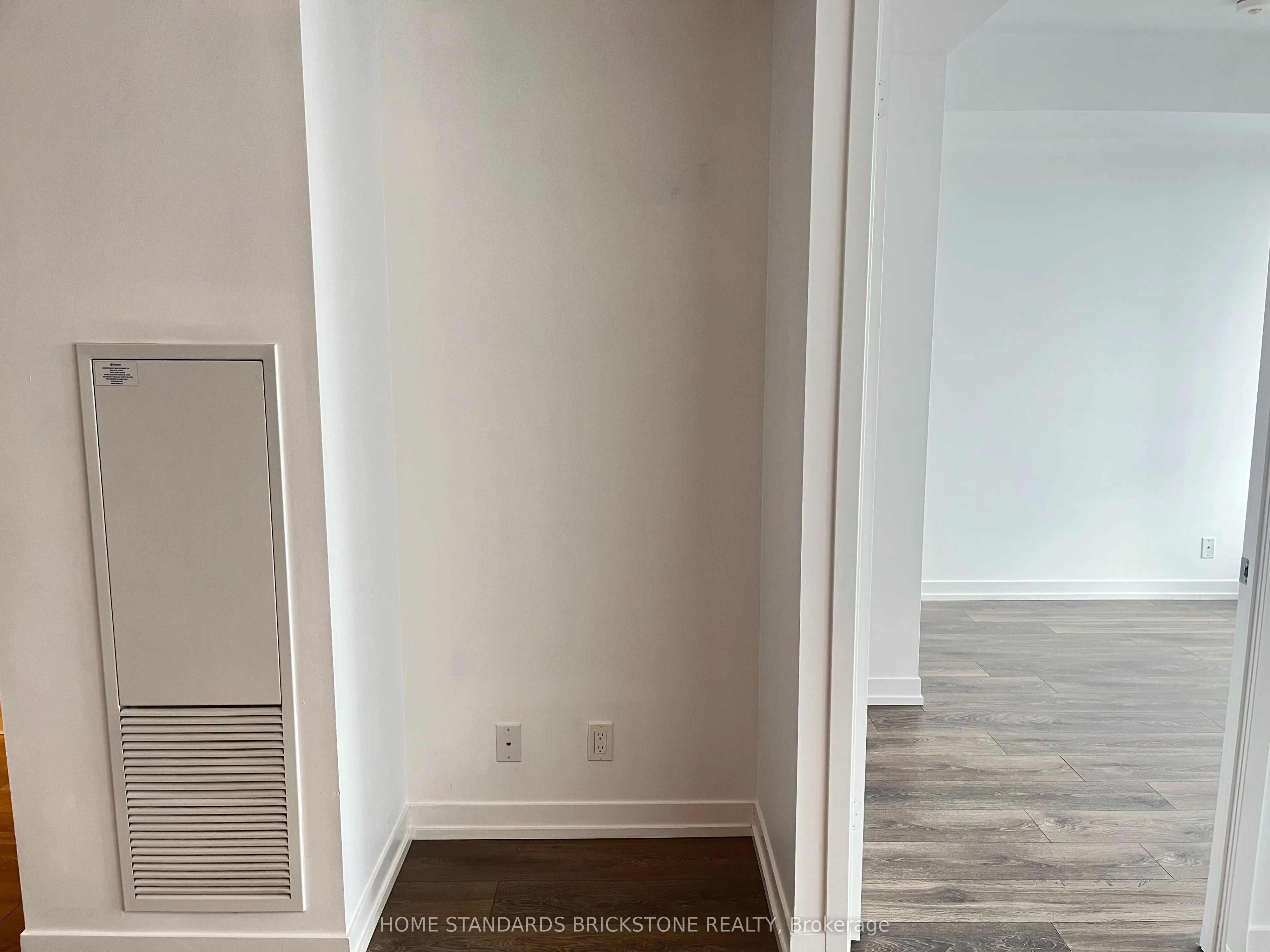 898 Portage Parkway, #2605