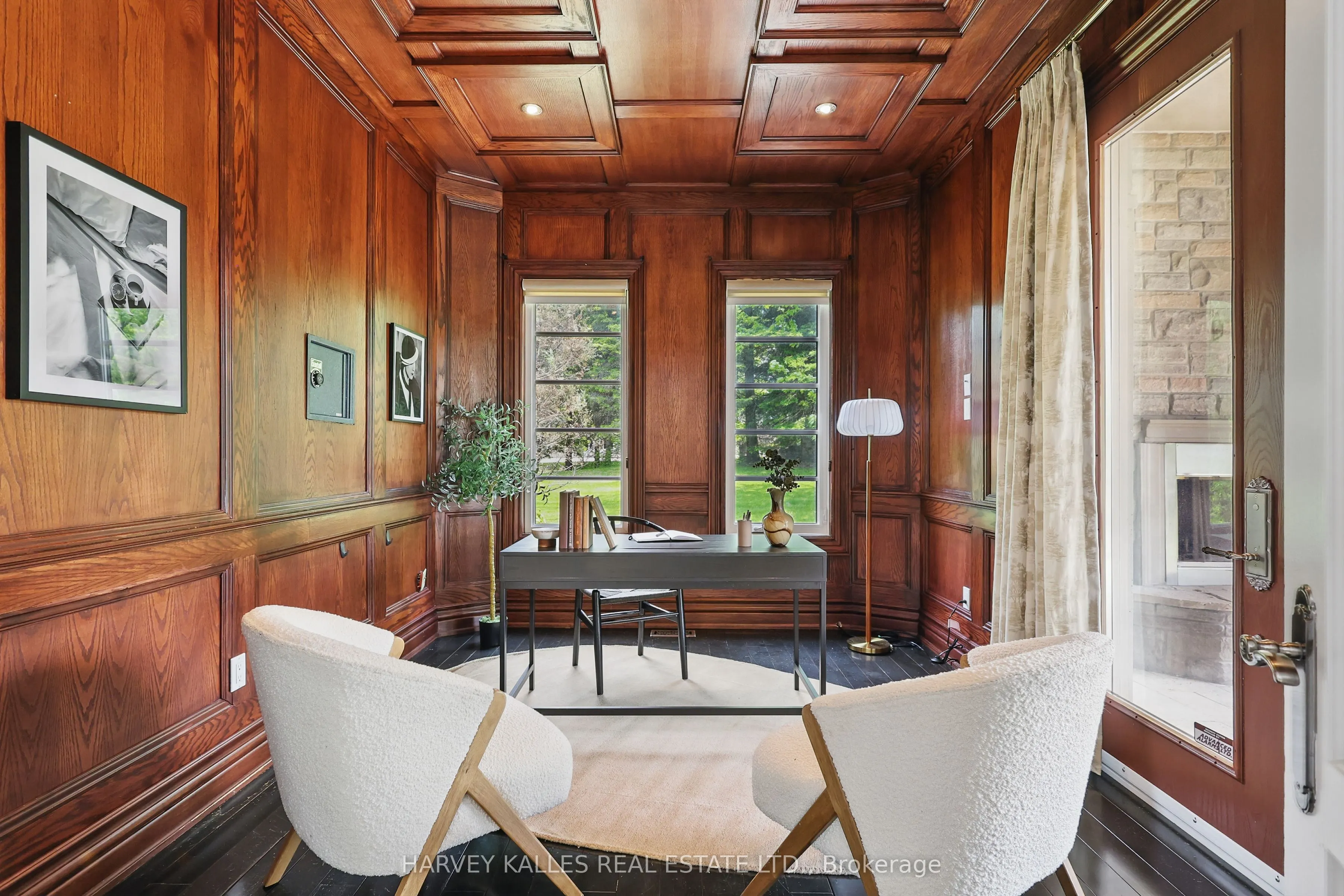 443 Dearbourne Avenue