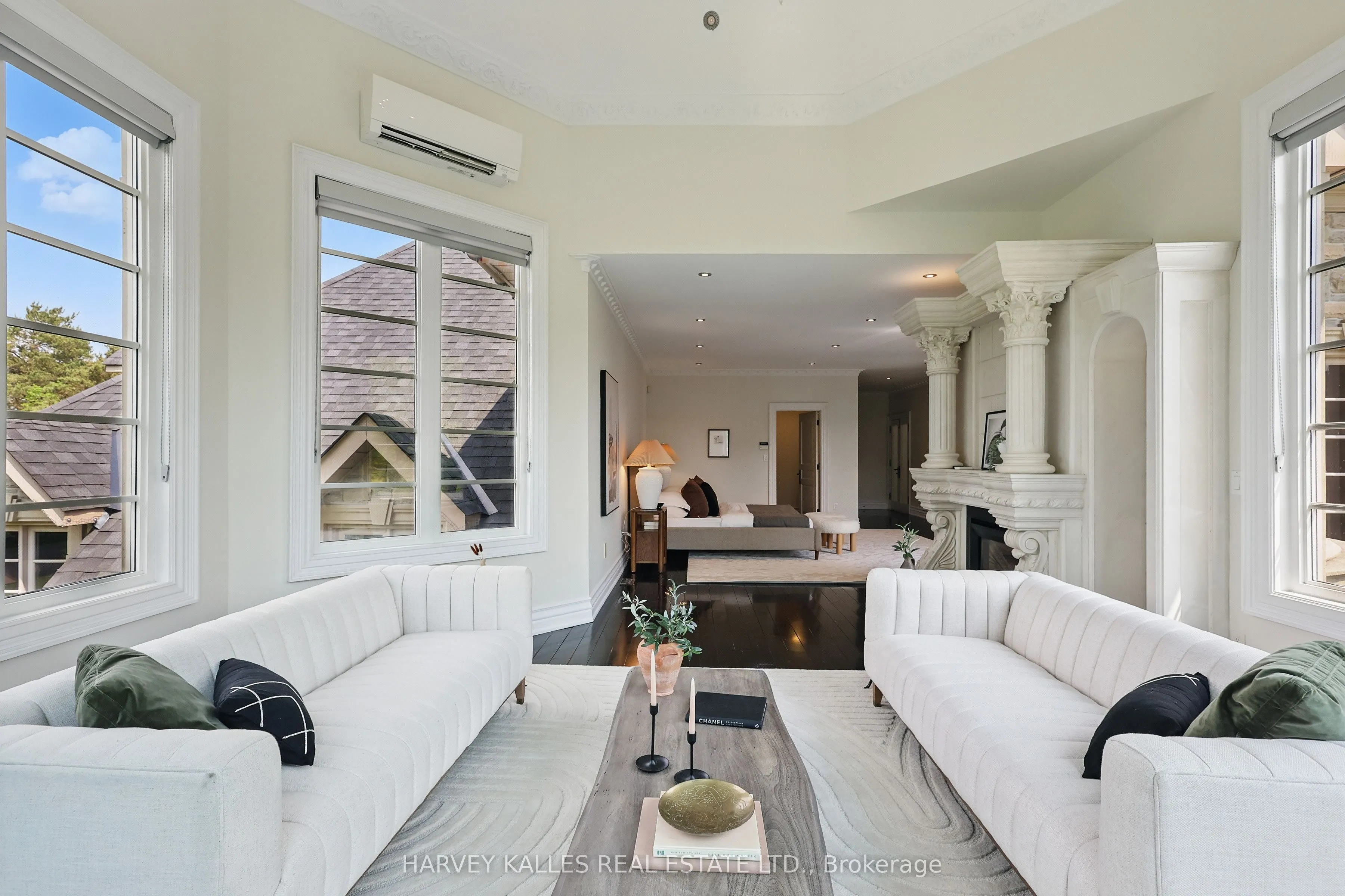 443 Dearbourne Avenue