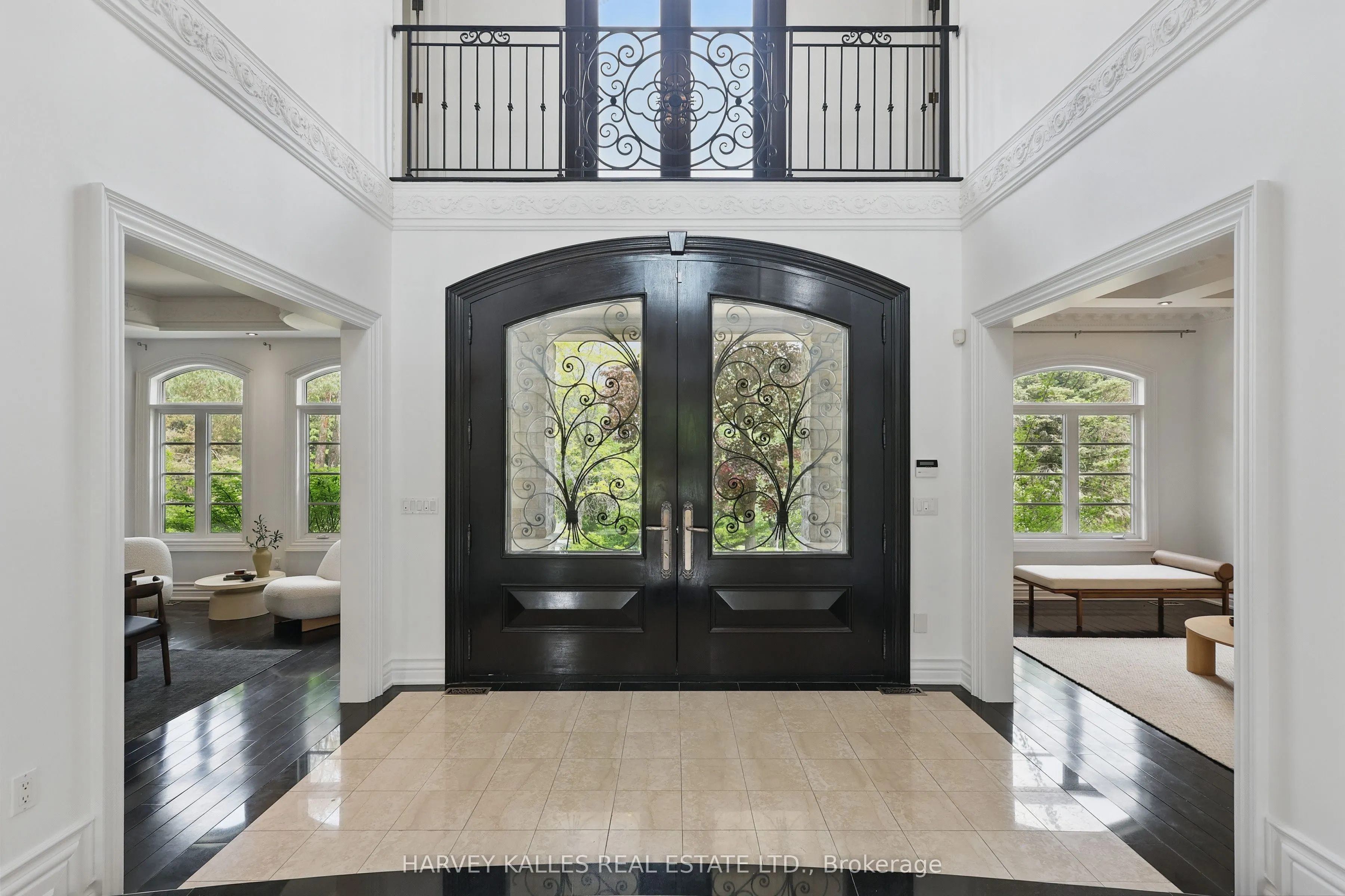 443 Dearbourne Avenue