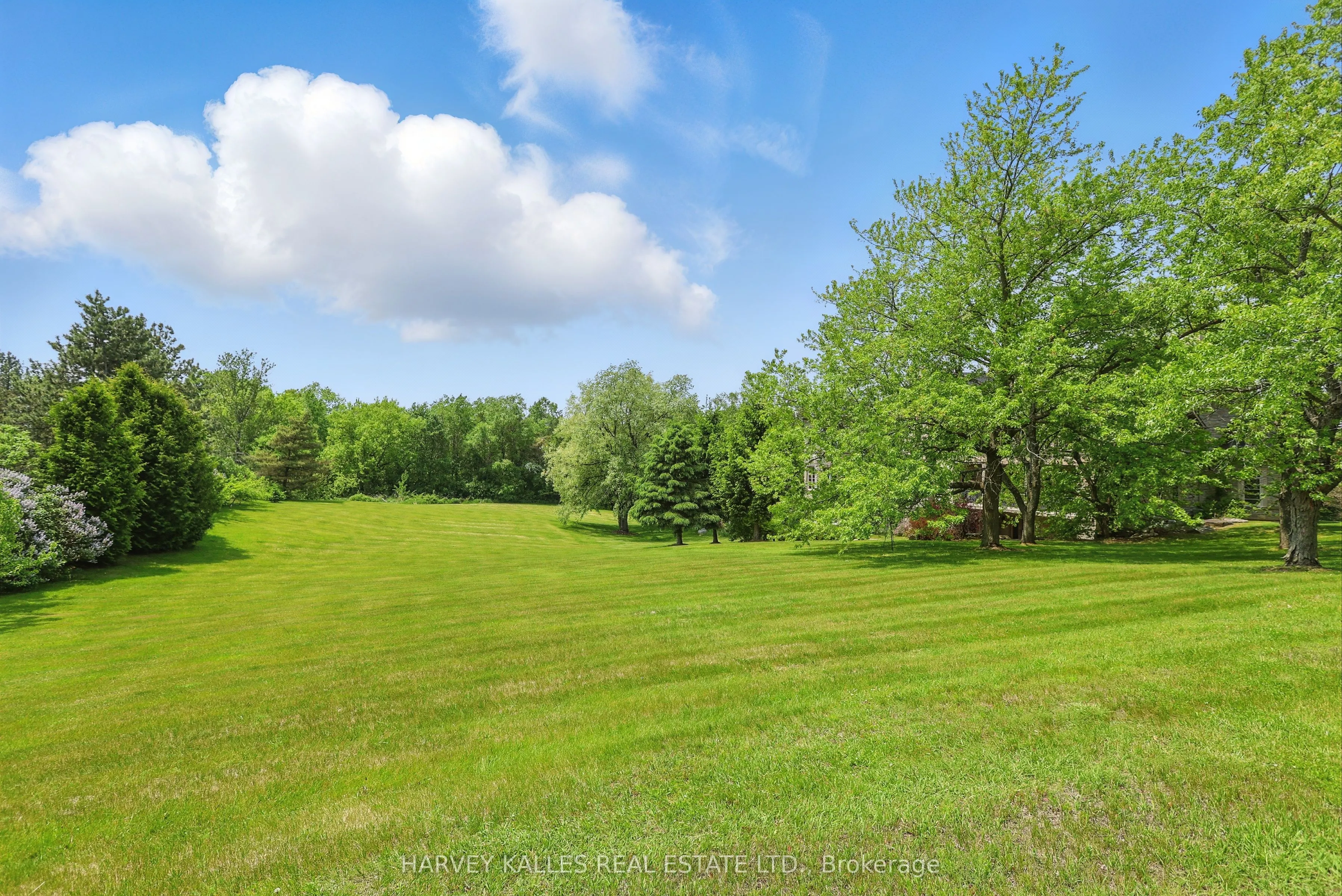 443 Dearbourne Avenue