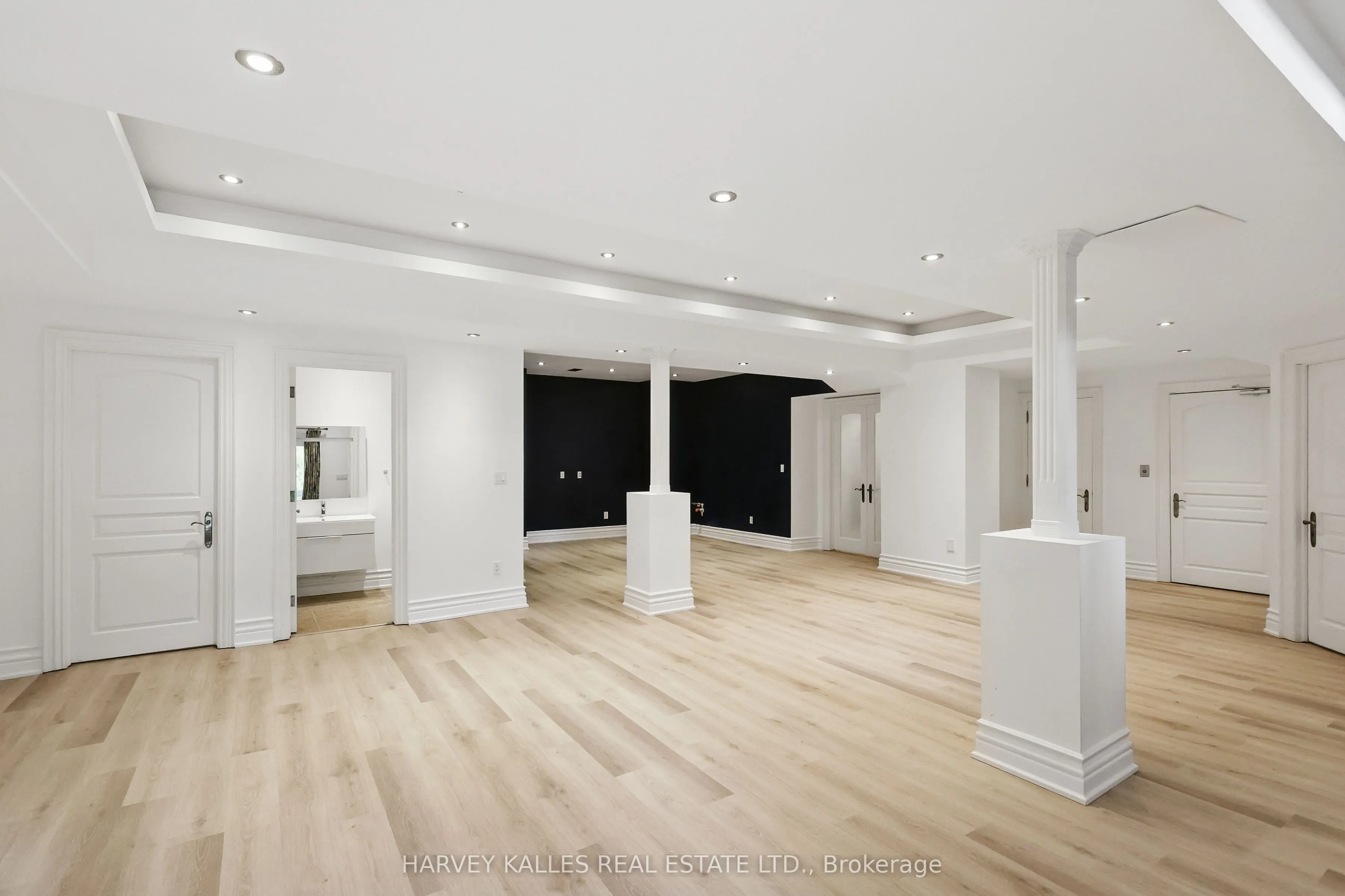 443 Dearbourne Avenue