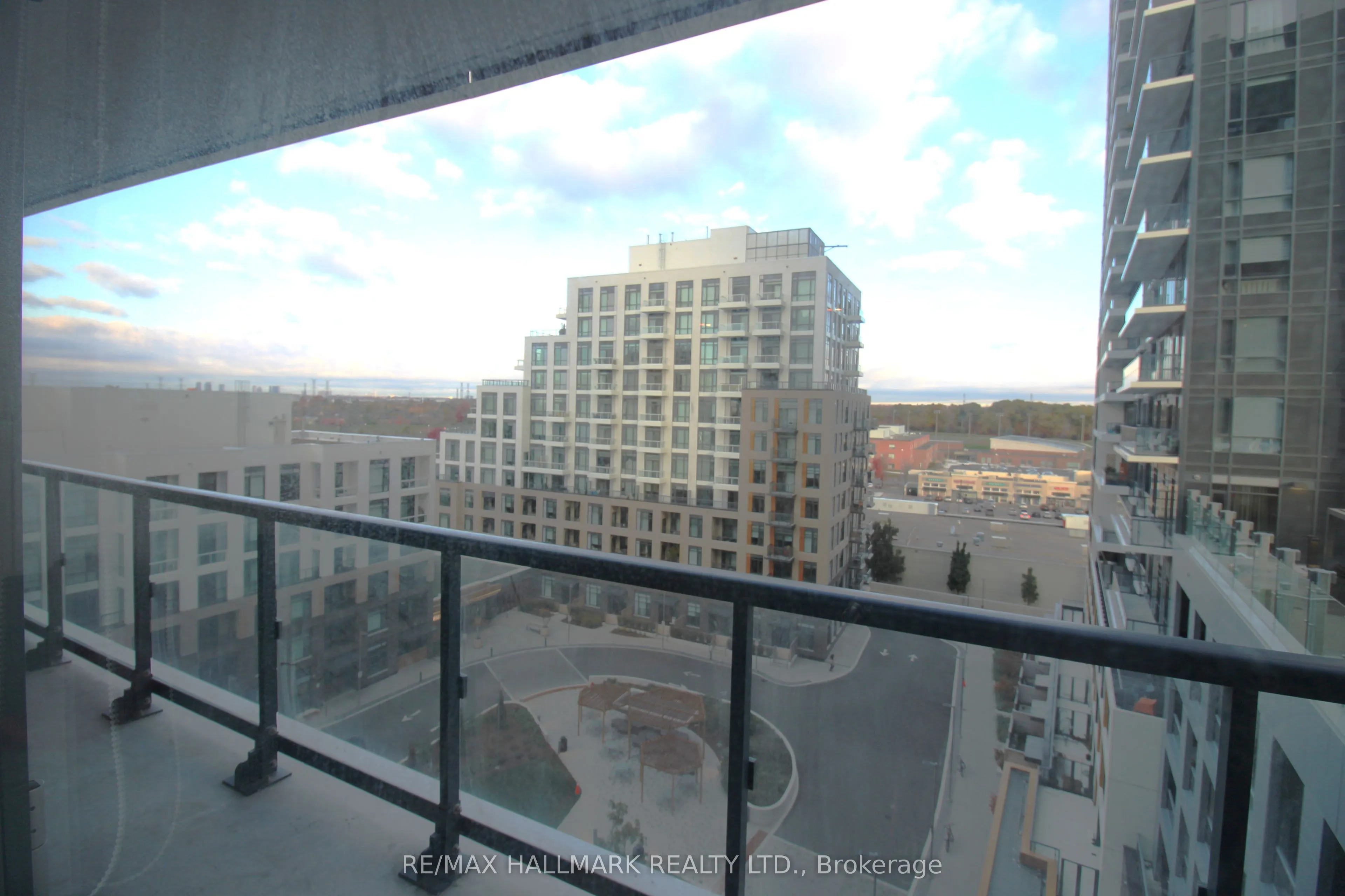 7950 Bathurst Street, #826