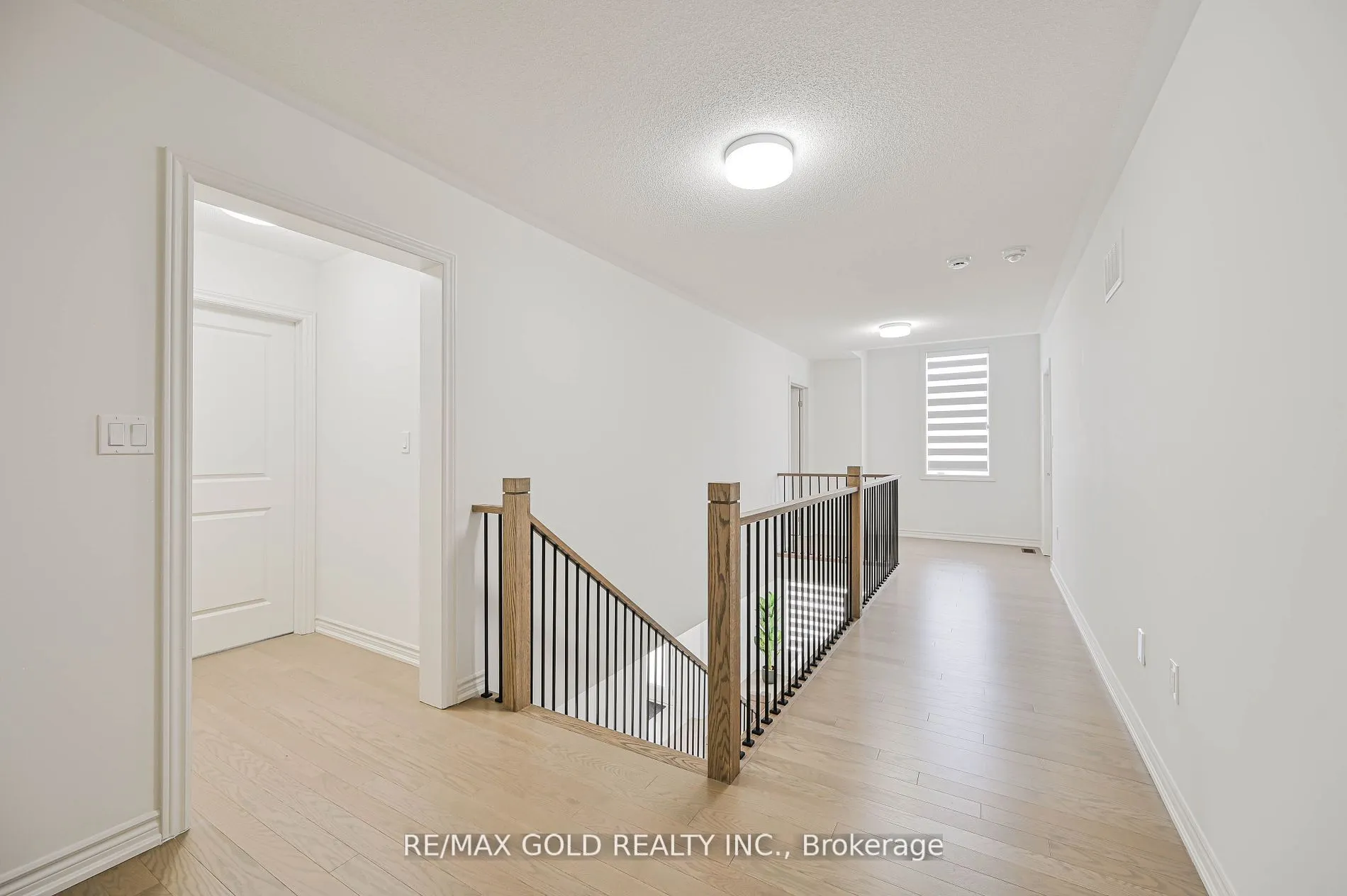 15 Sandhill Crescent