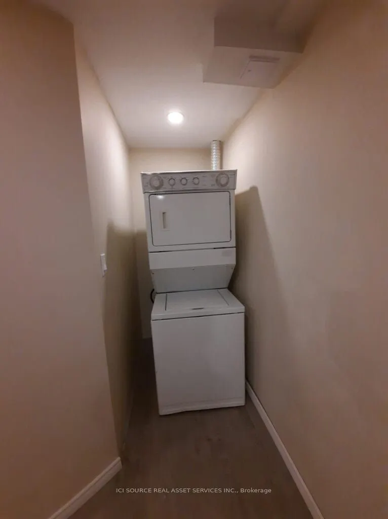 8 Headford Avenue, #Lower