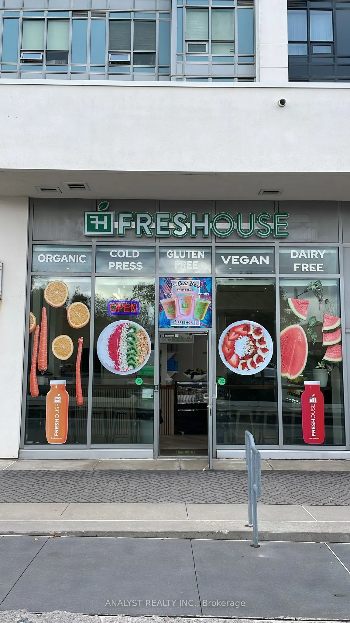 7900 Bathurst Street, #3