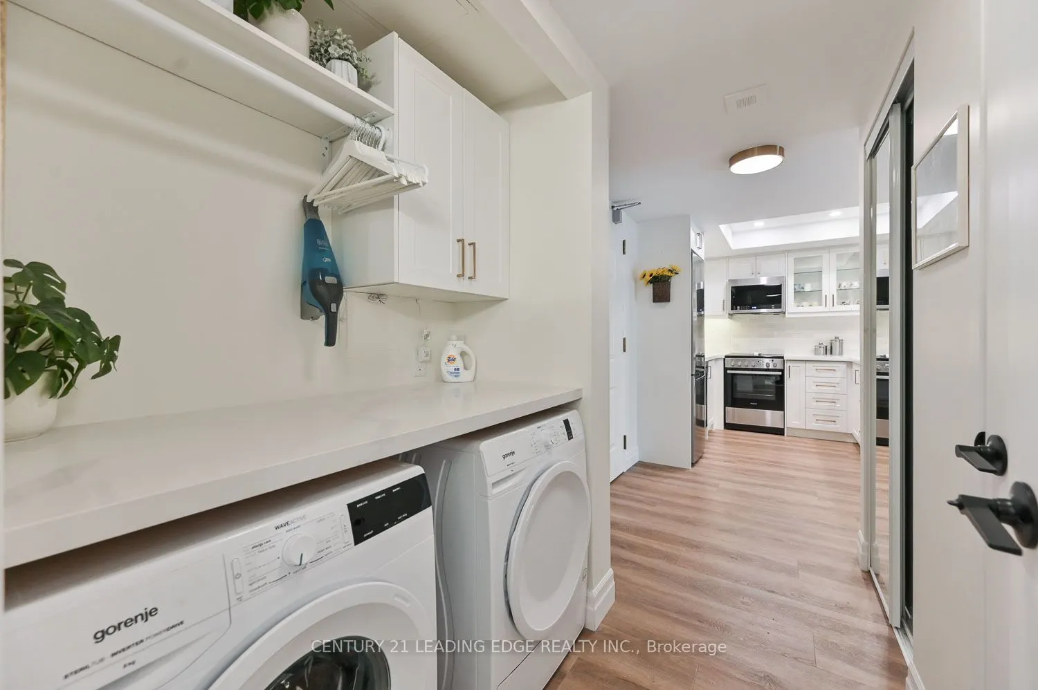 100 Anna Russell Way, #105