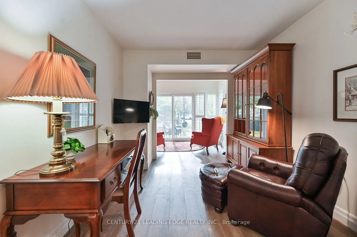 100 Anna Russell Way, #105