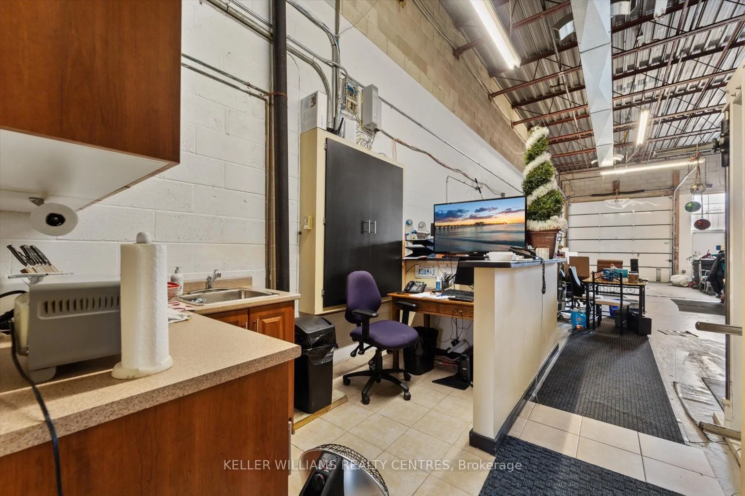 90 Esna Park Drive, #10