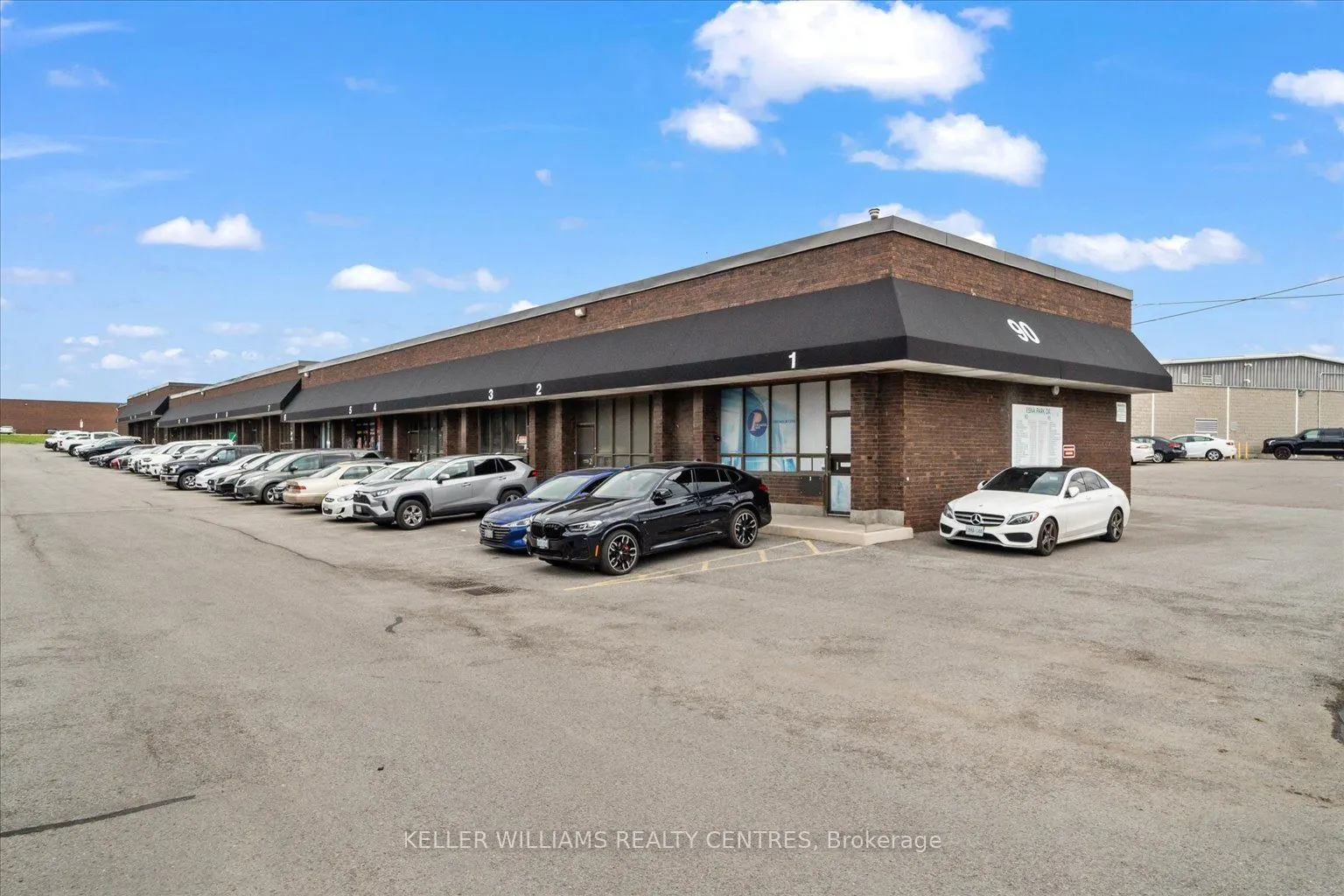 90 Esna Park Drive, #10