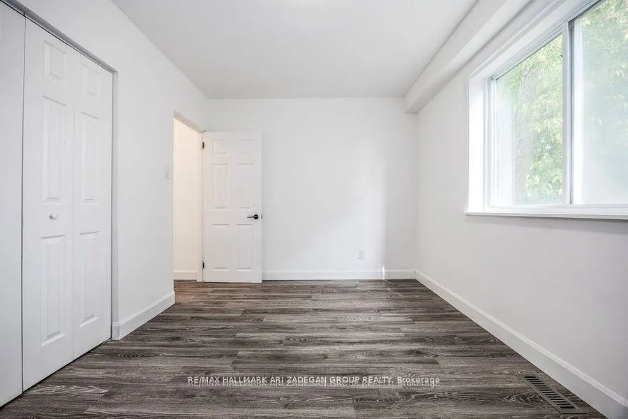 47 Newbury Drive, #Main Fl