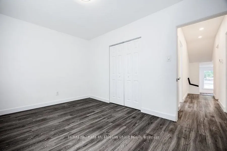 47 Newbury Drive, #Main Fl