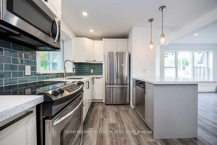 47 Newbury Drive, #Main Fl