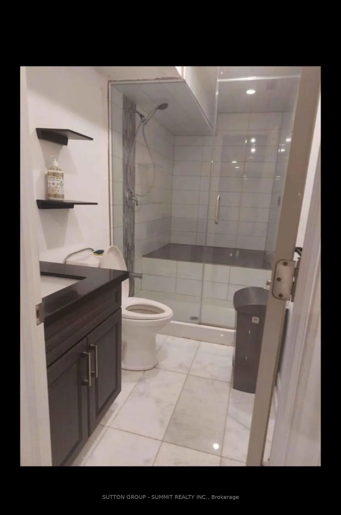 4932 Aurora Road, #lower