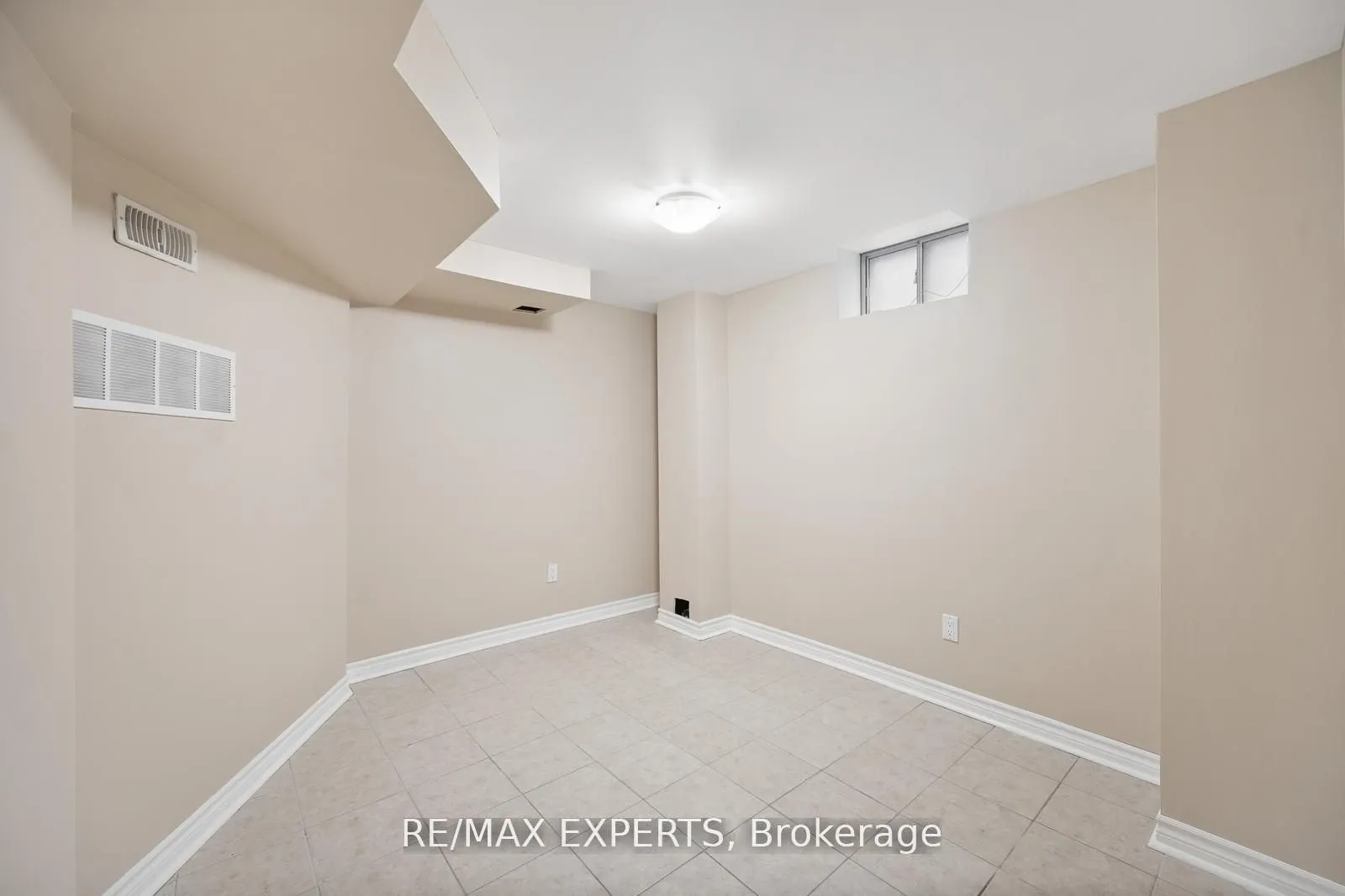 118 Chancellor Drive