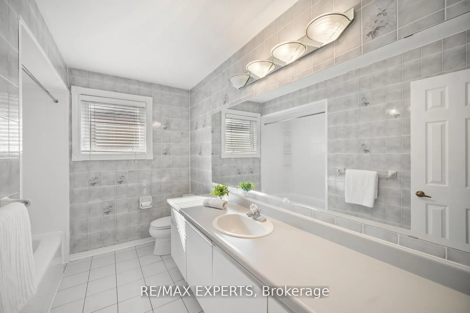 118 Chancellor Drive