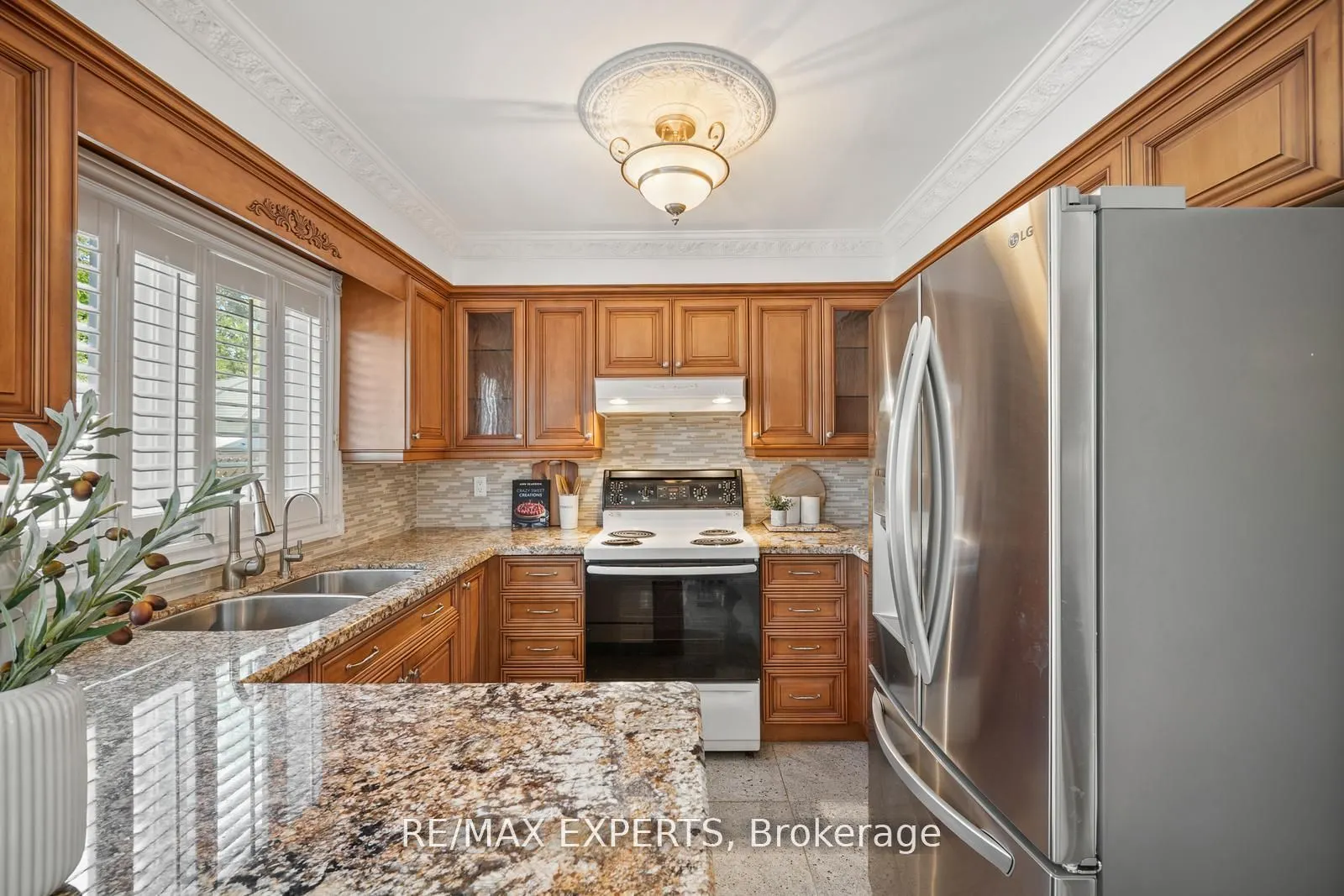 118 Chancellor Drive