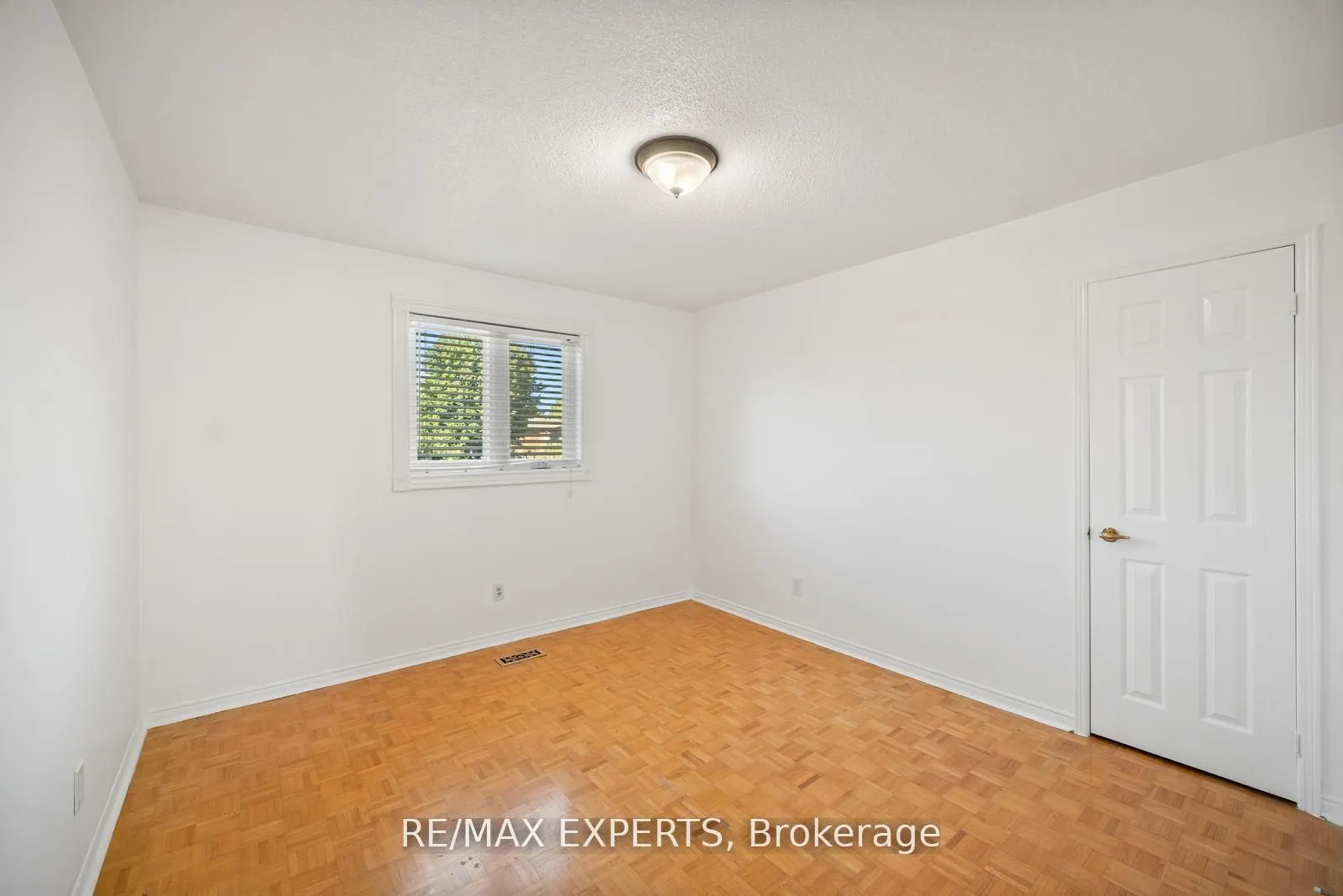 118 Chancellor Drive