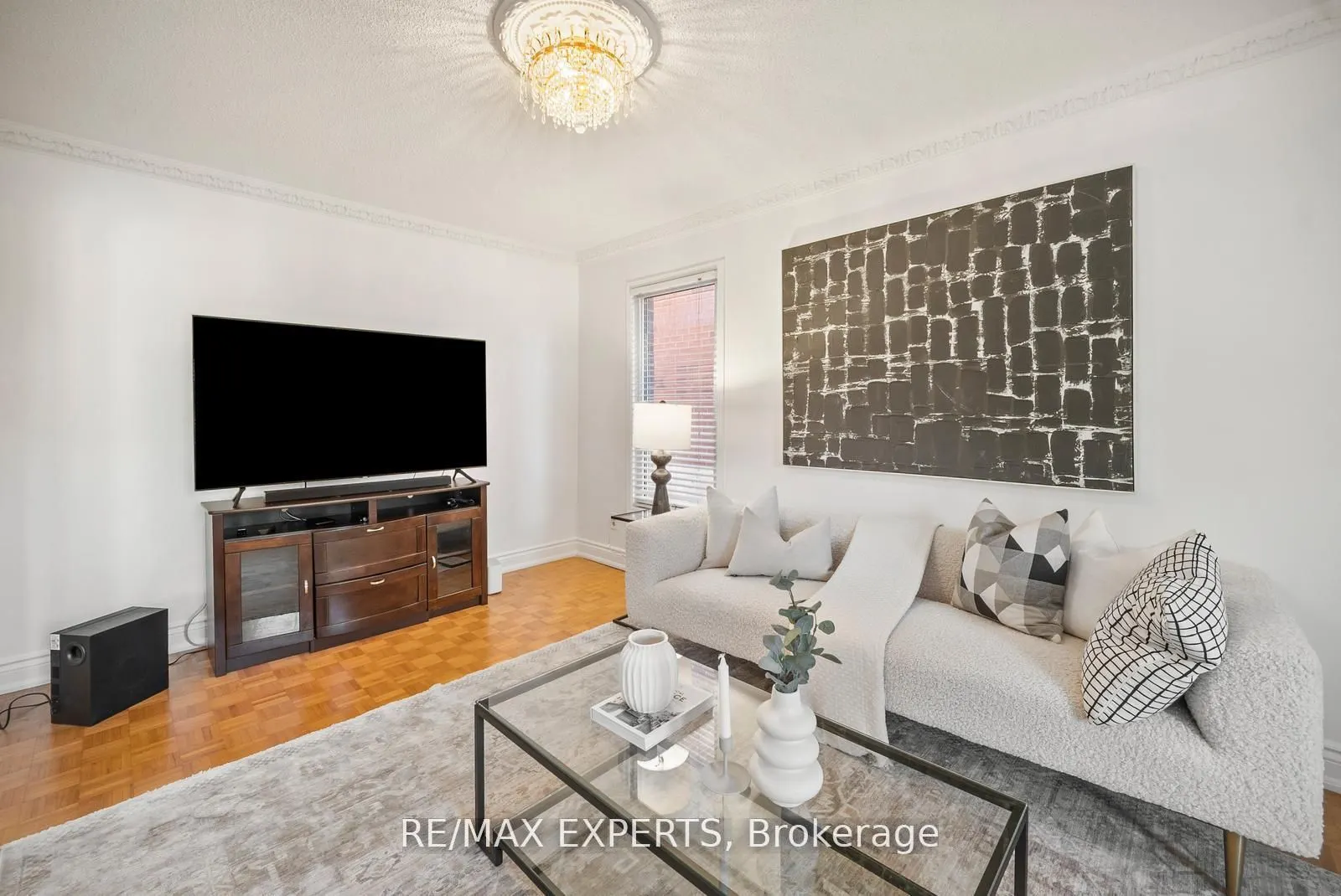 118 Chancellor Drive