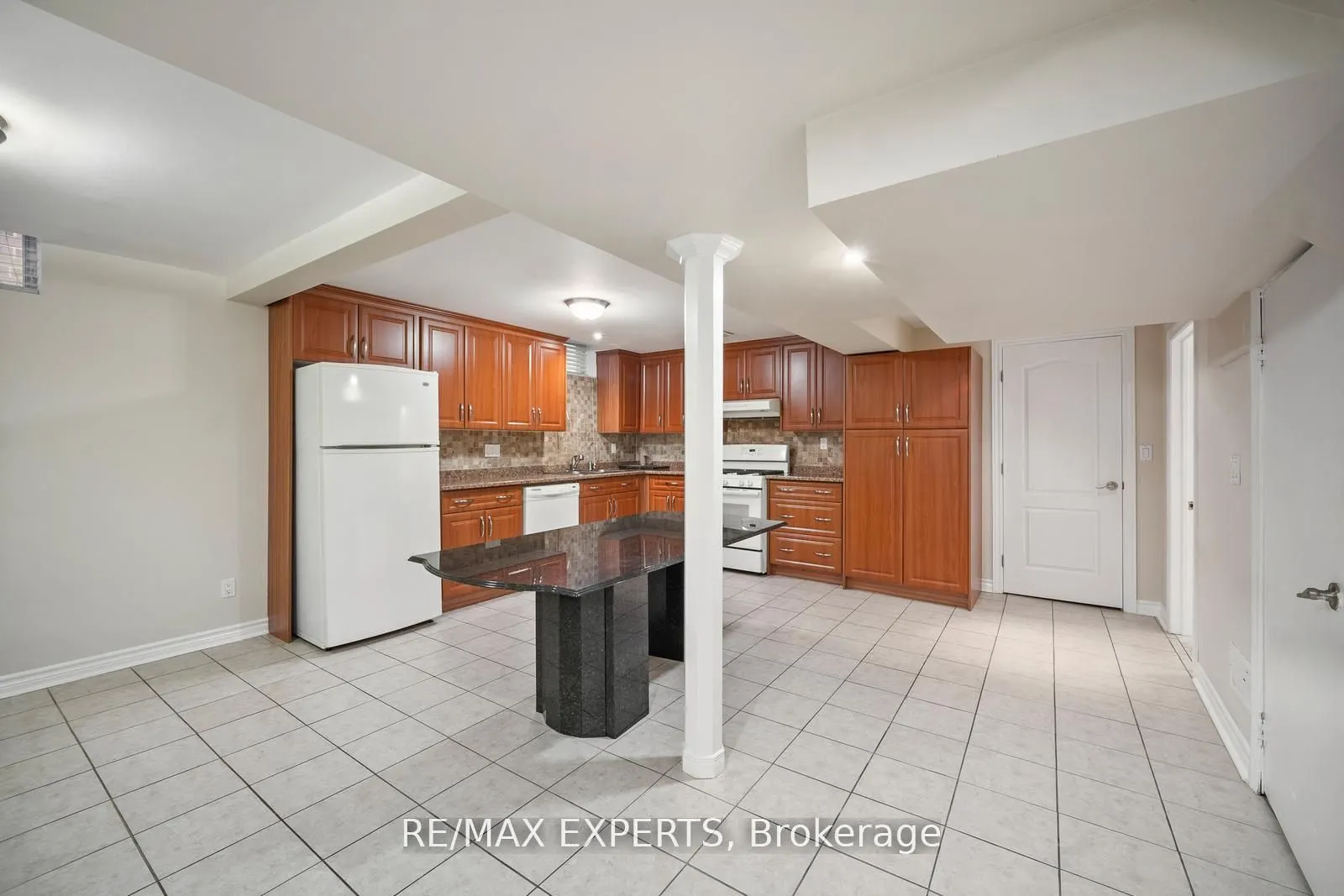 118 Chancellor Drive