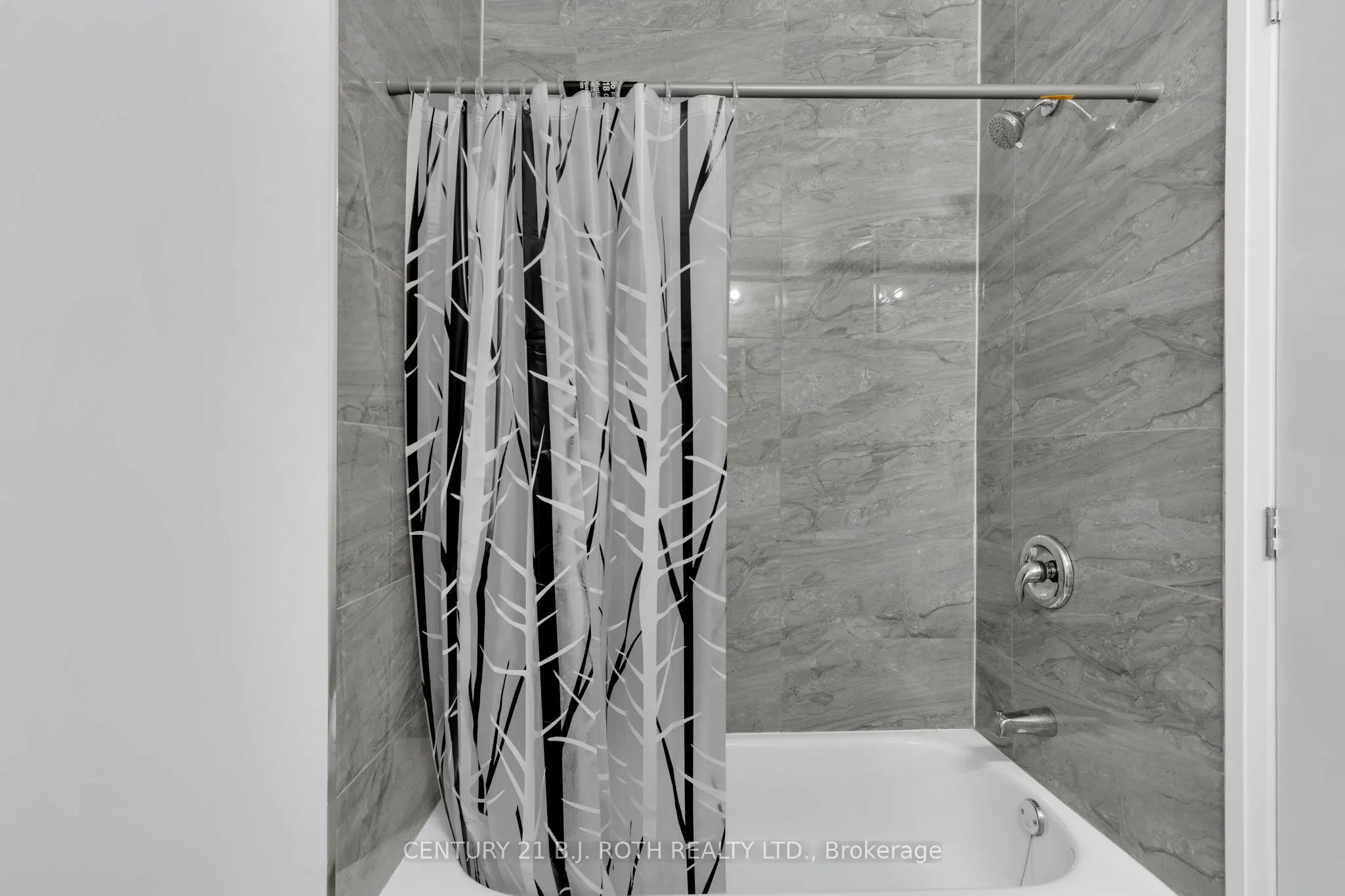 260 Eagle Street, #23