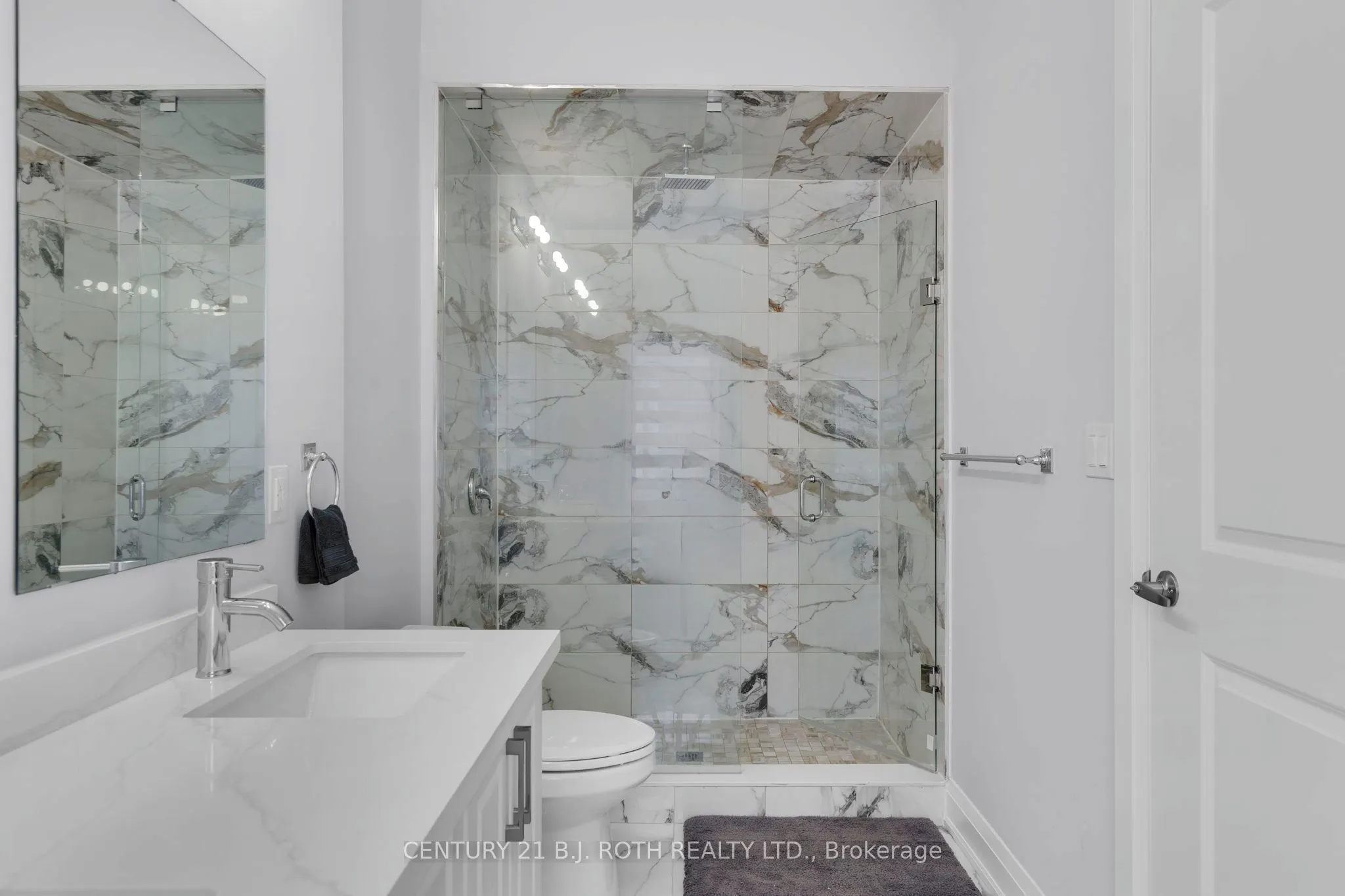 260 Eagle Street, #23