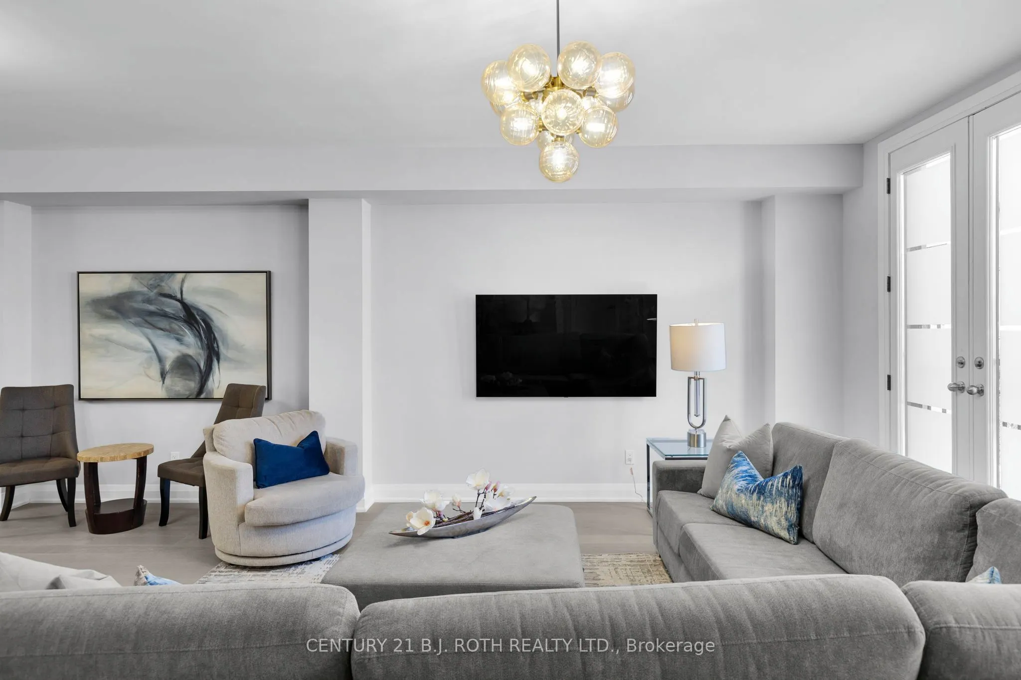 260 Eagle Street, #23