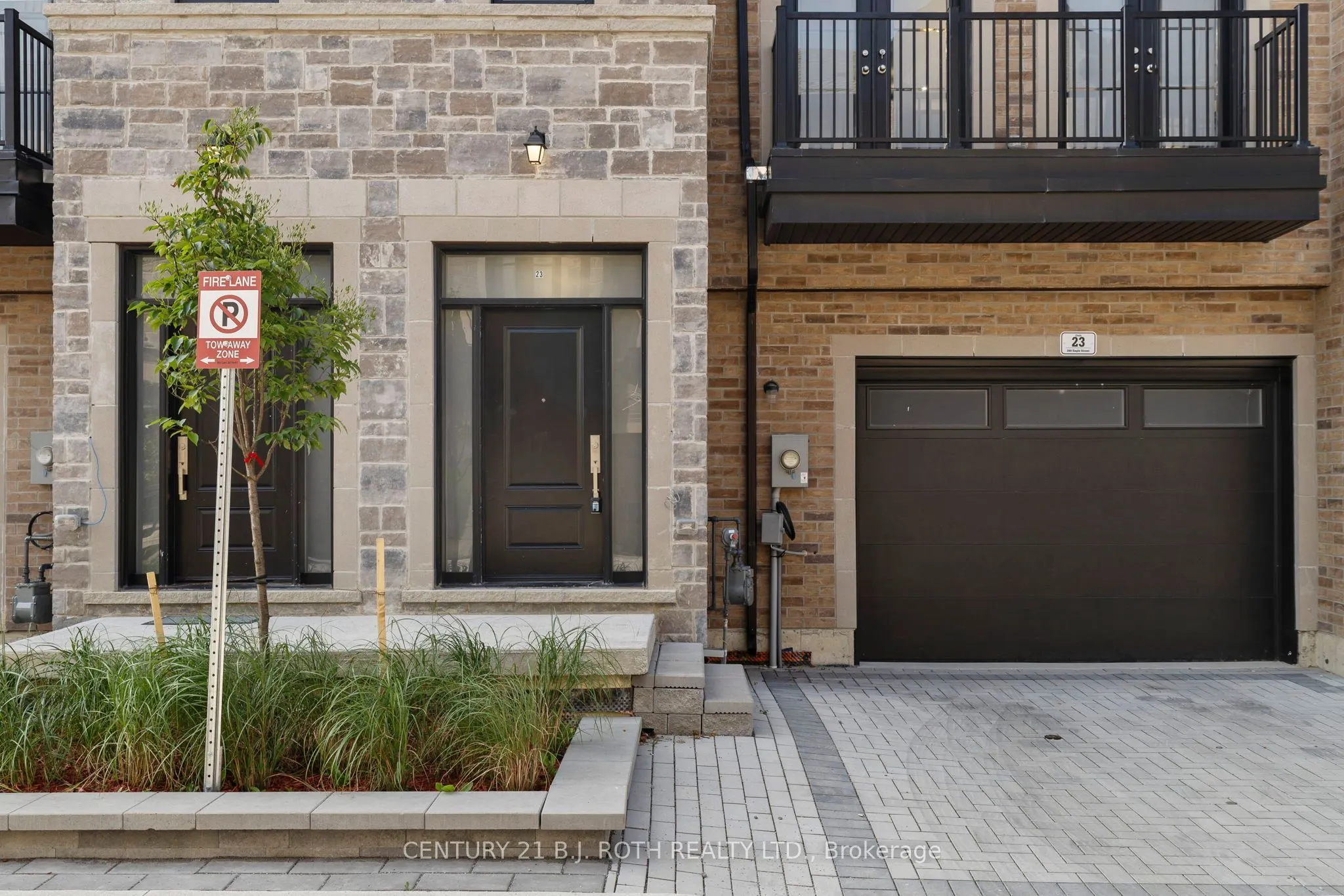 260 Eagle Street, #23