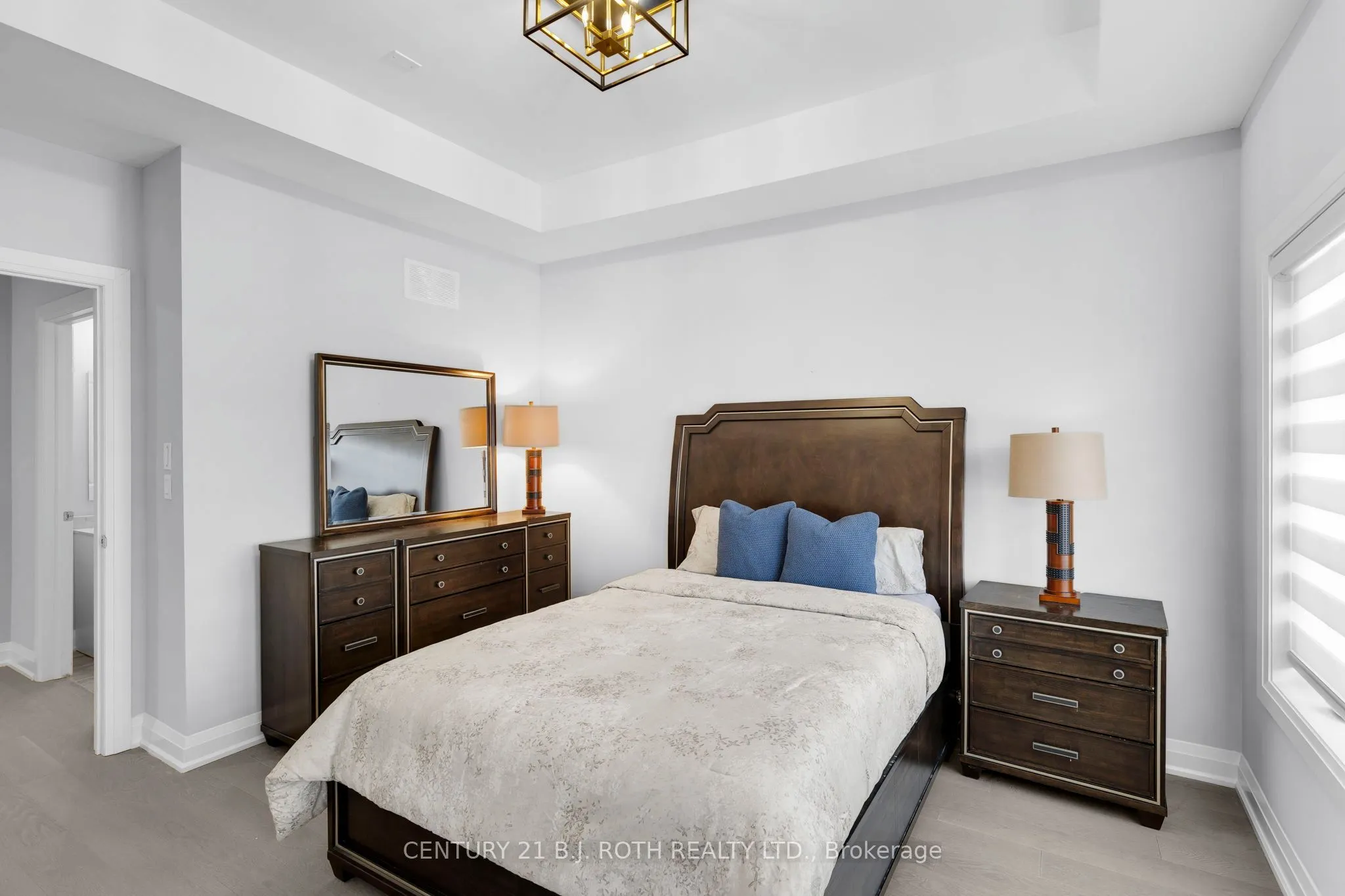 260 Eagle Street, #23